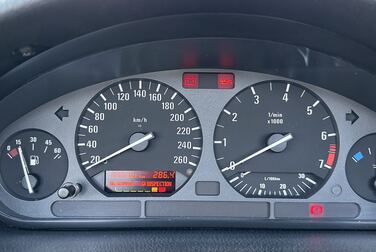 Interior image of 1993 BMW 325 I CABRIO 