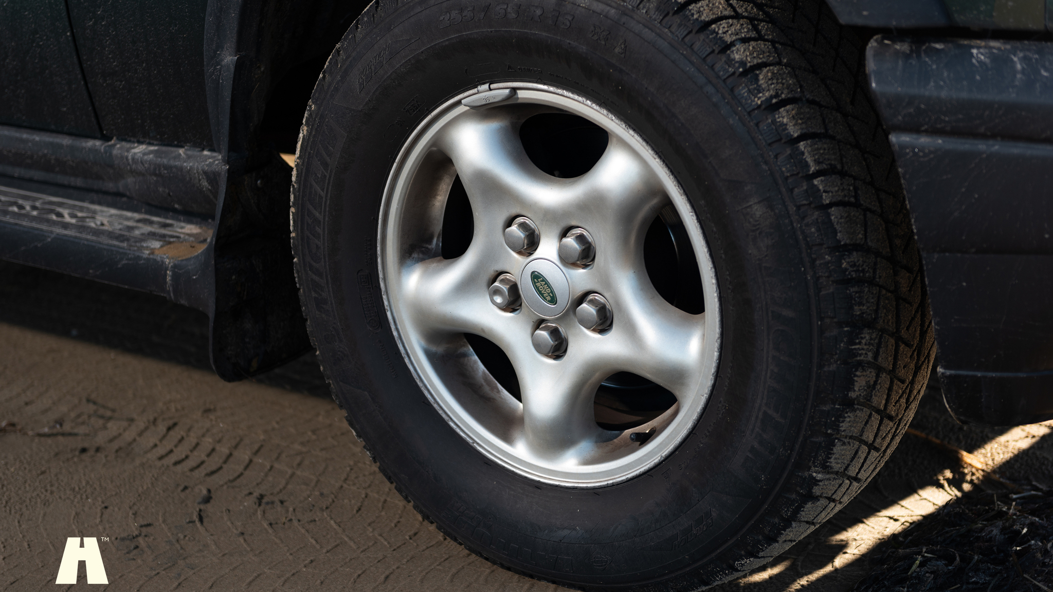 Exterior image of 1999 Land Rover Discovery 2