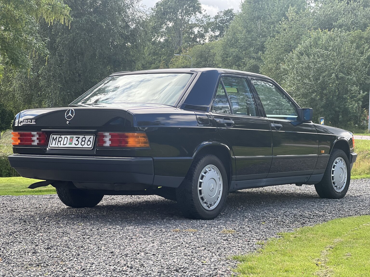 Exteriörbild på 1986 Mercedes-Benz 190E