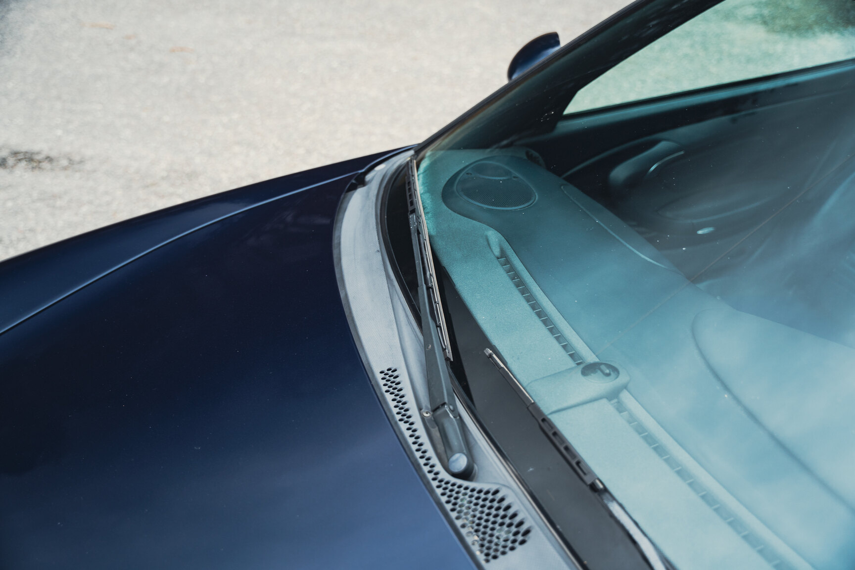 Exterior image of 1999 Porsche 911 Carrera 4