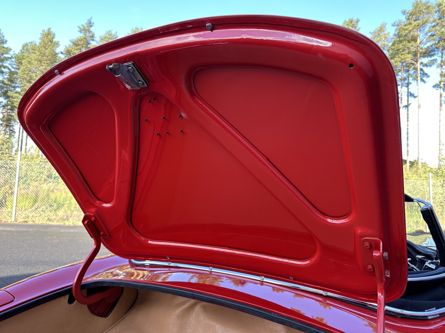 Interior image of 1965 Jaguar E-Type Series 1 (46)