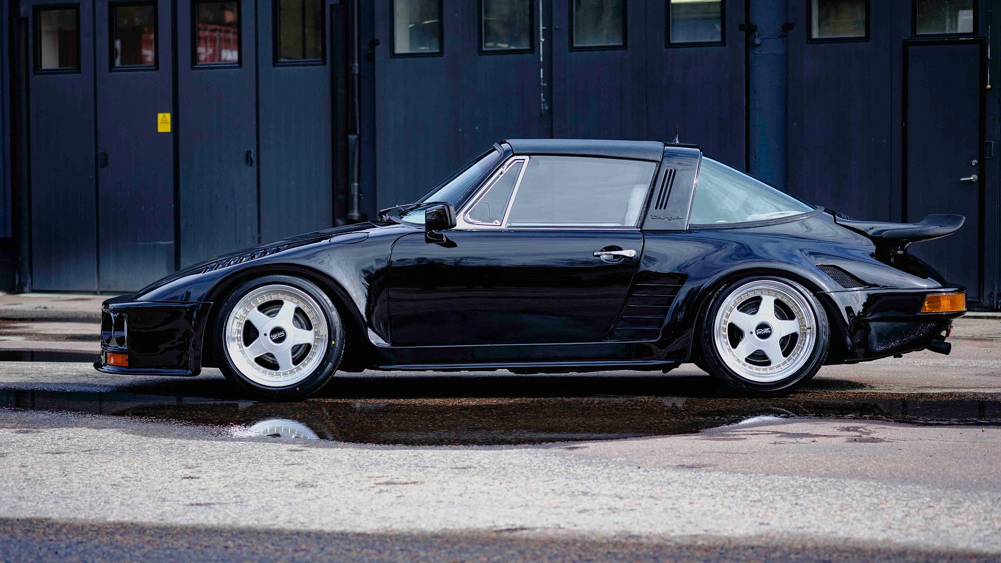 Aussenfoto 1976 Porsche 911 Targa Flachbau - Josef Zirkelbach DP (134)