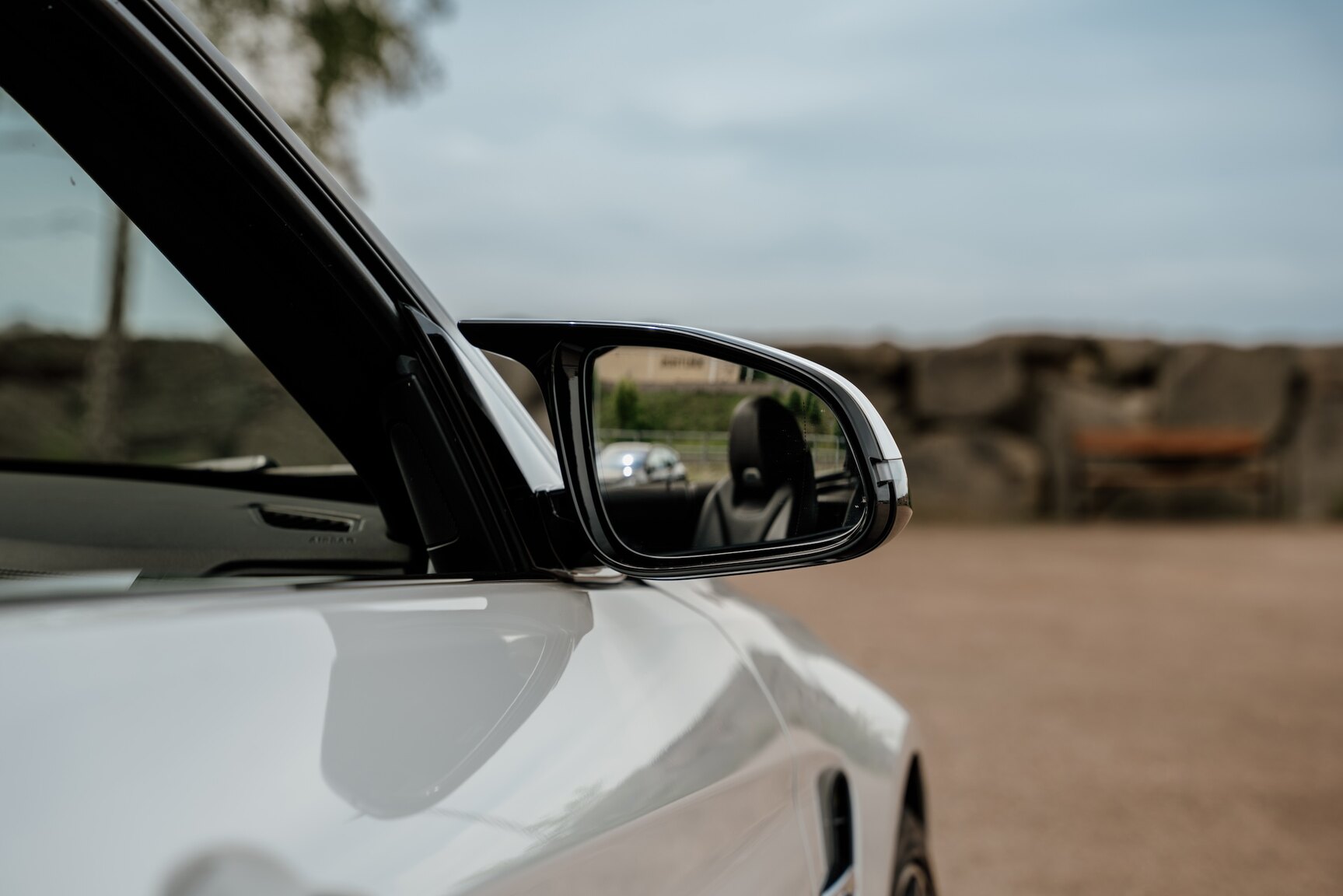 Exterior image of 2015 BMW M4 Cabriolet
