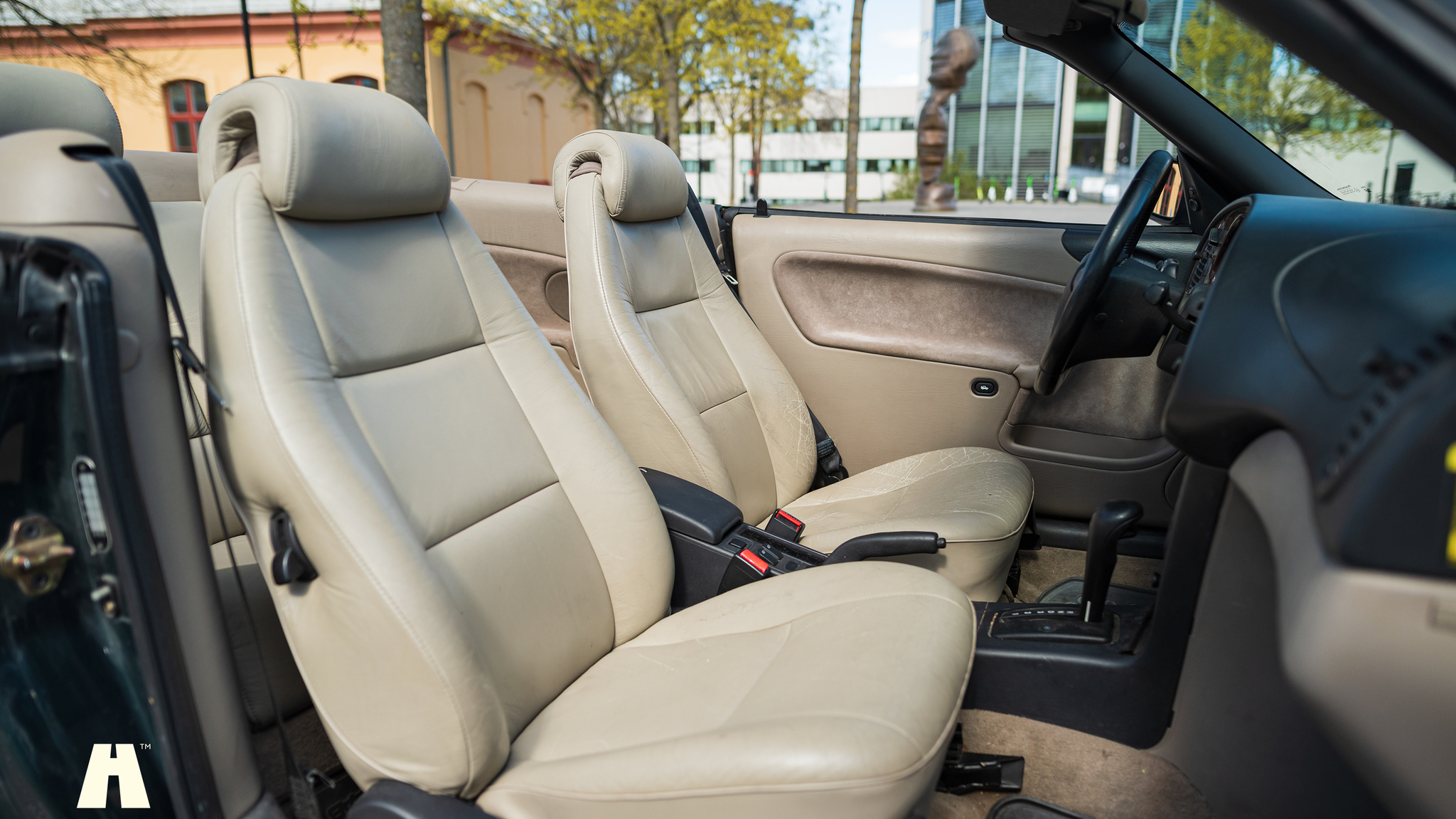 Interior image of 1995 SAAB 900 SE V6 Automat
