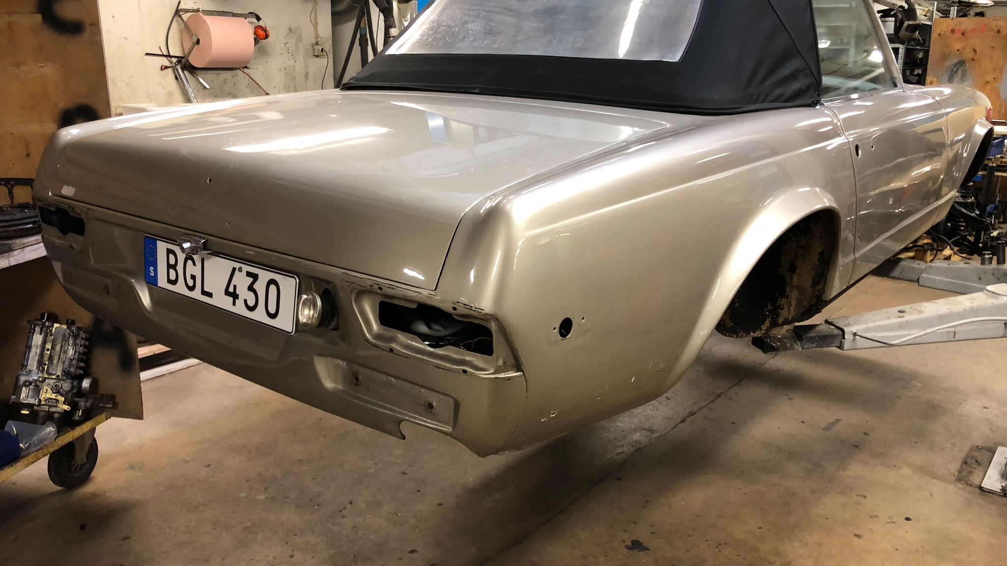 Aussenfoto 1970 Mercedes 280 SL Pagoda (94)