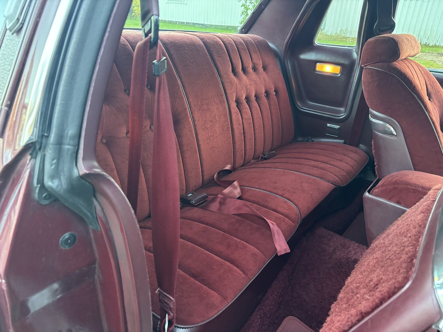 Interiörbild 1976 Chrysler Cordoba
