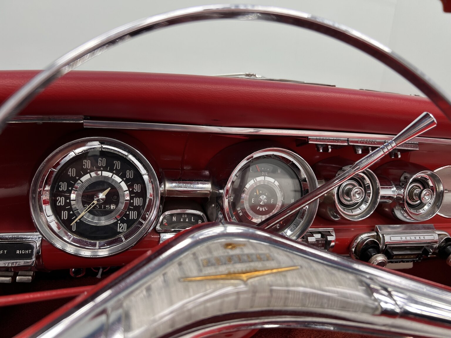 Interior image of 1958 Pontiac Chieftain