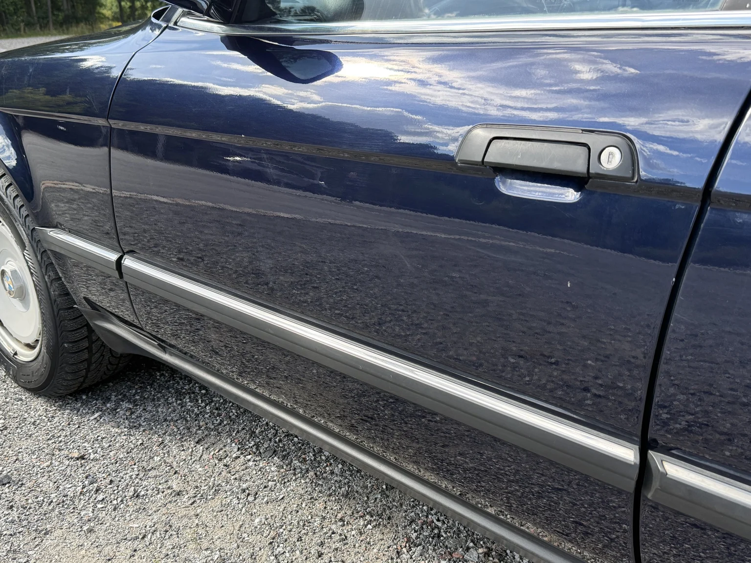 Aussenfoto 1990 BMW 750i (77)