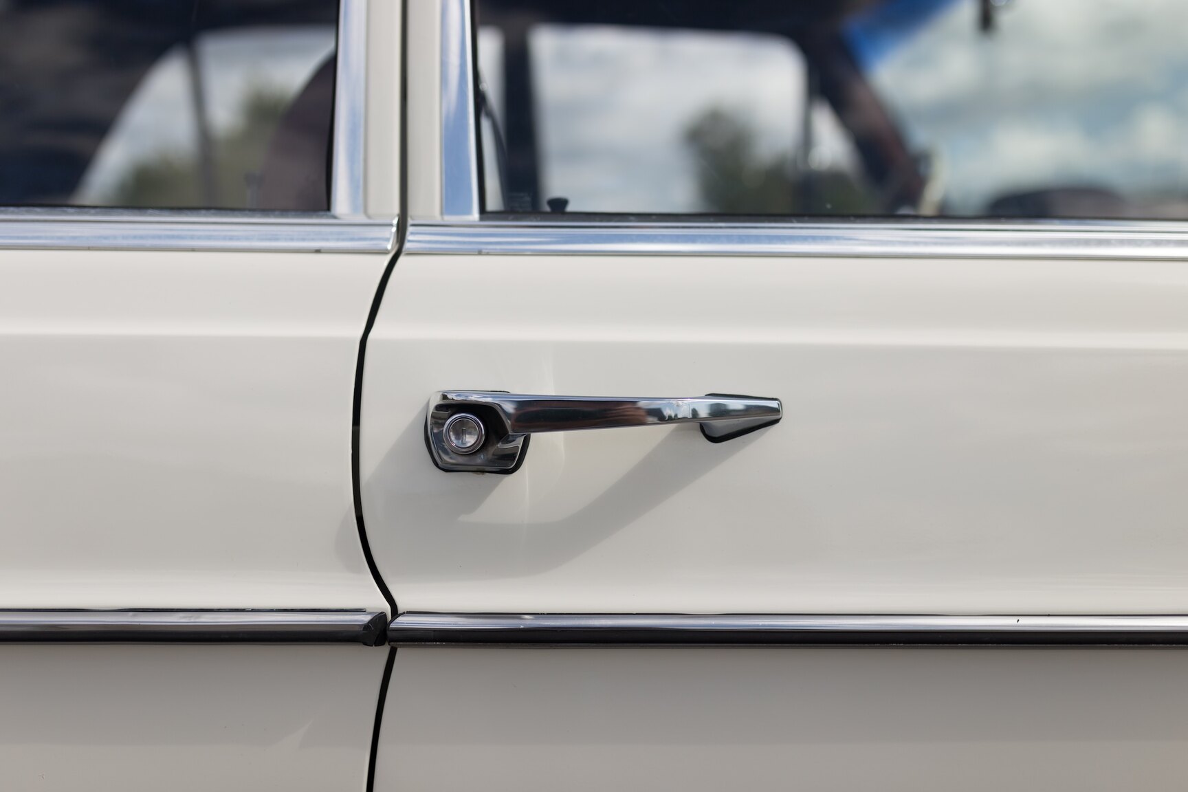 Aussenfoto 1966  Mercedes-Benz 250 