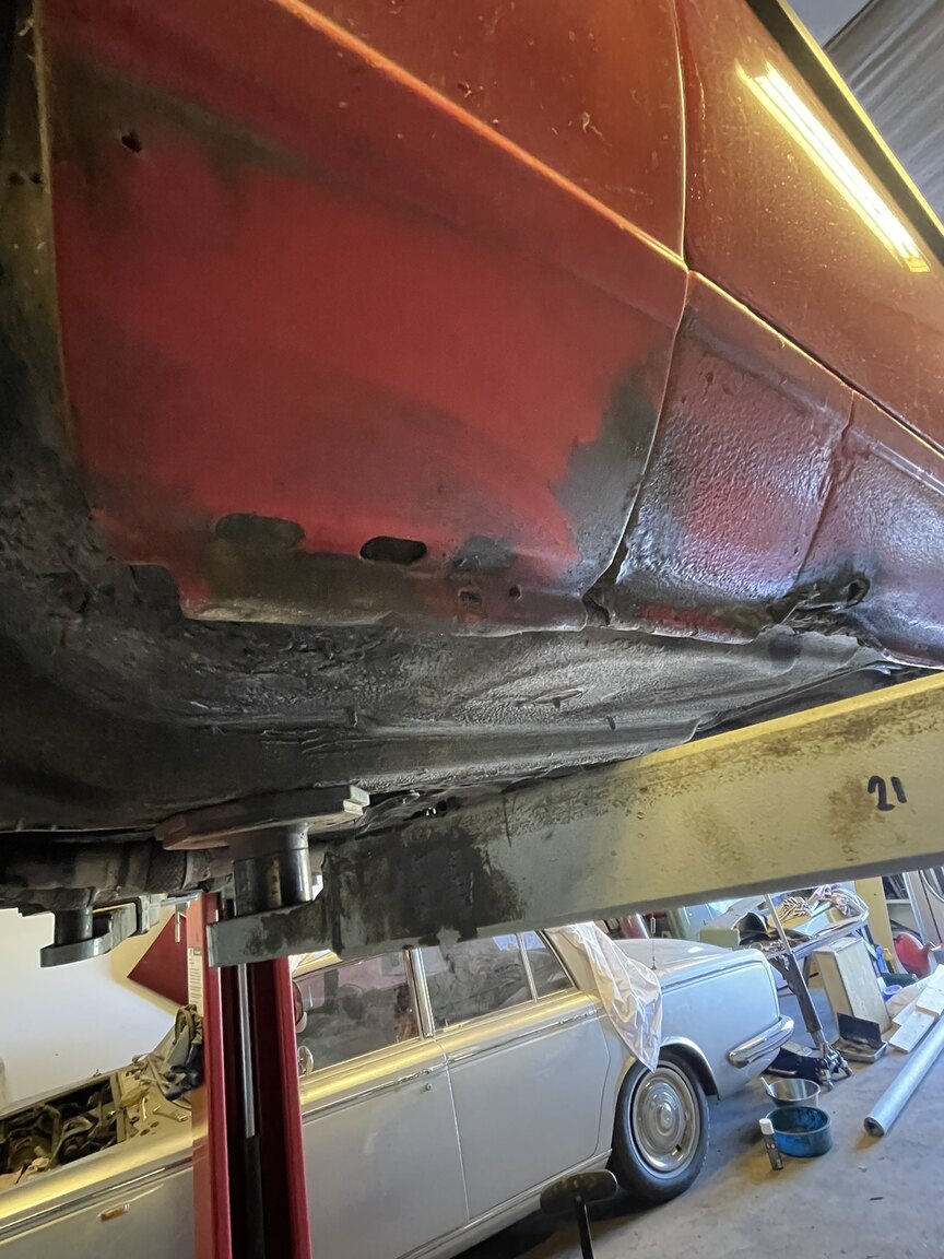 Image of 1987 BMW 320i mechanics