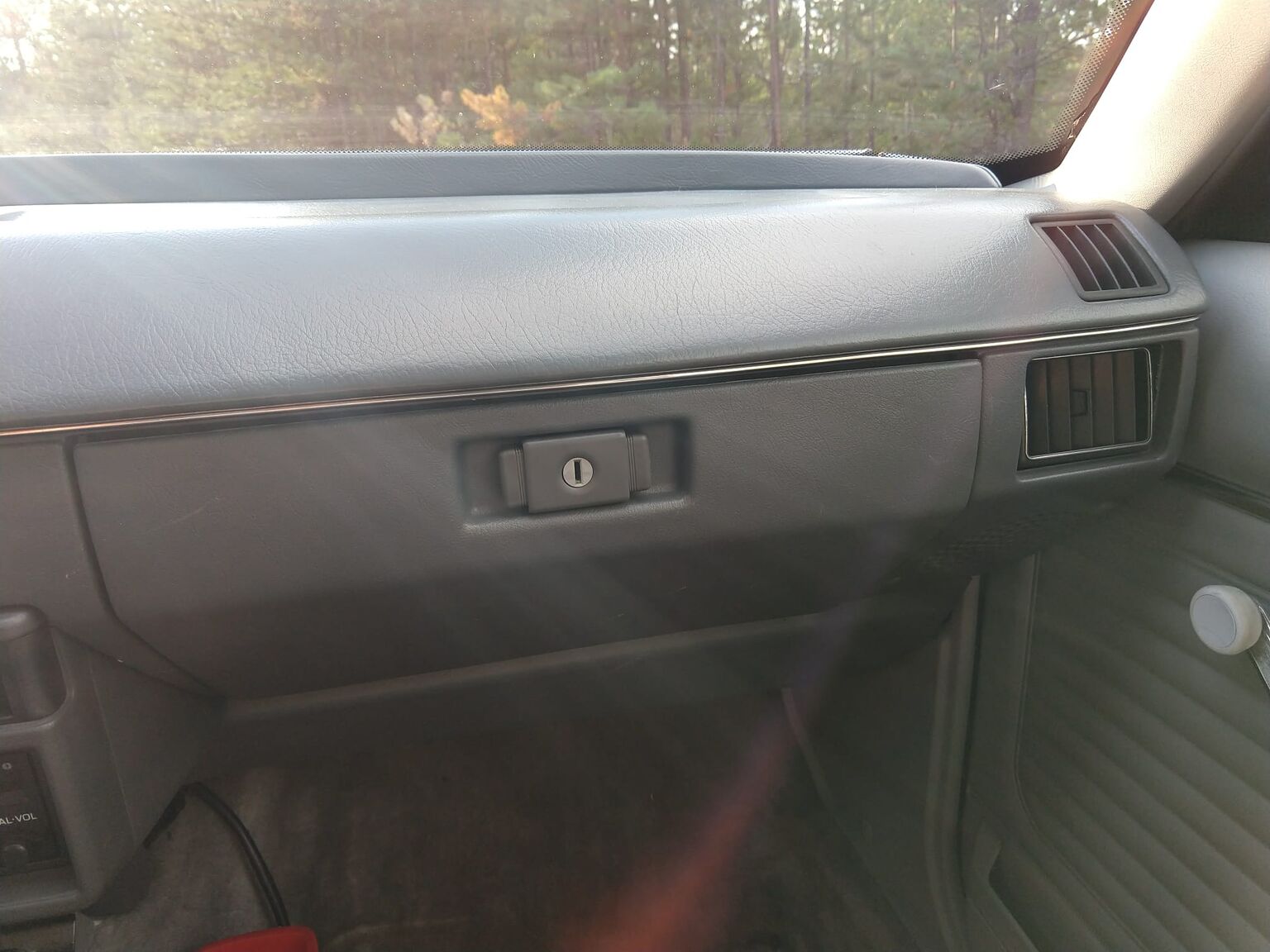 Interiörbild 1983 Datsun Laurel