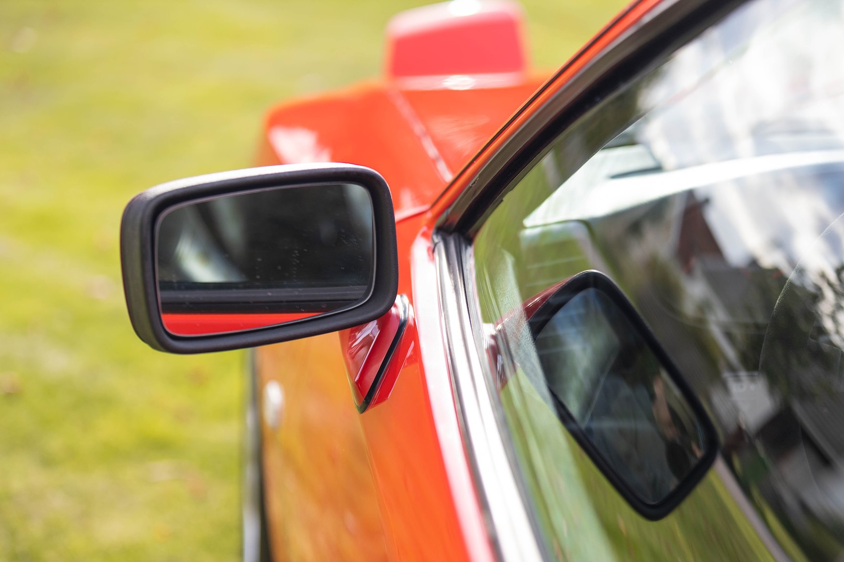Exteriörbild på 1988 Porsche 944 Turbo