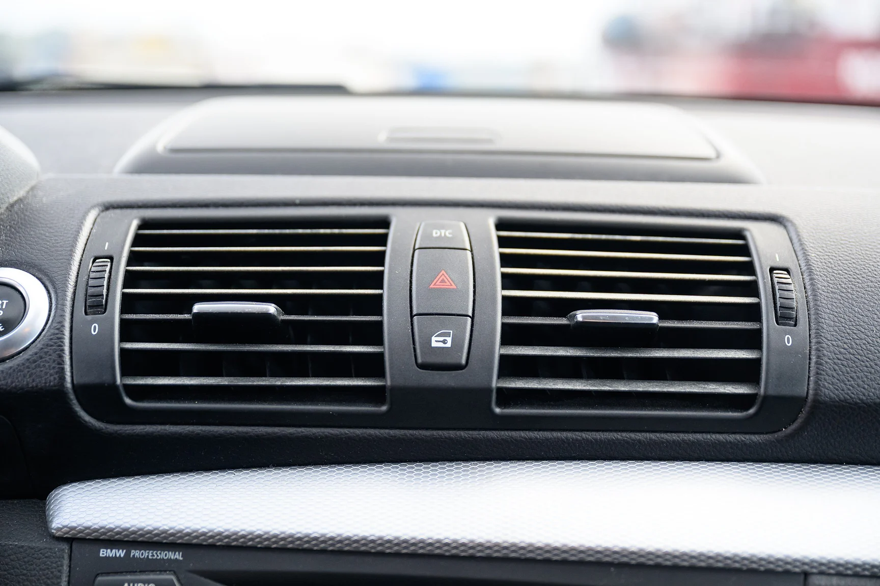 Interior image of 2007 2007 BMW 130i M Sport (13)