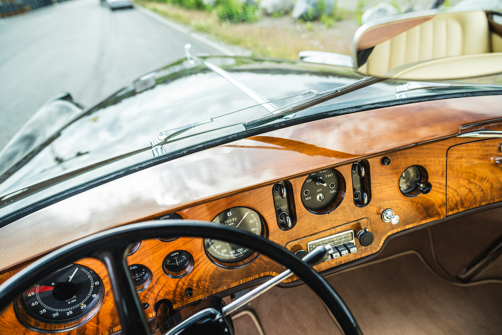 Innenraumfoto von 1960 Bentley S2 Continental 