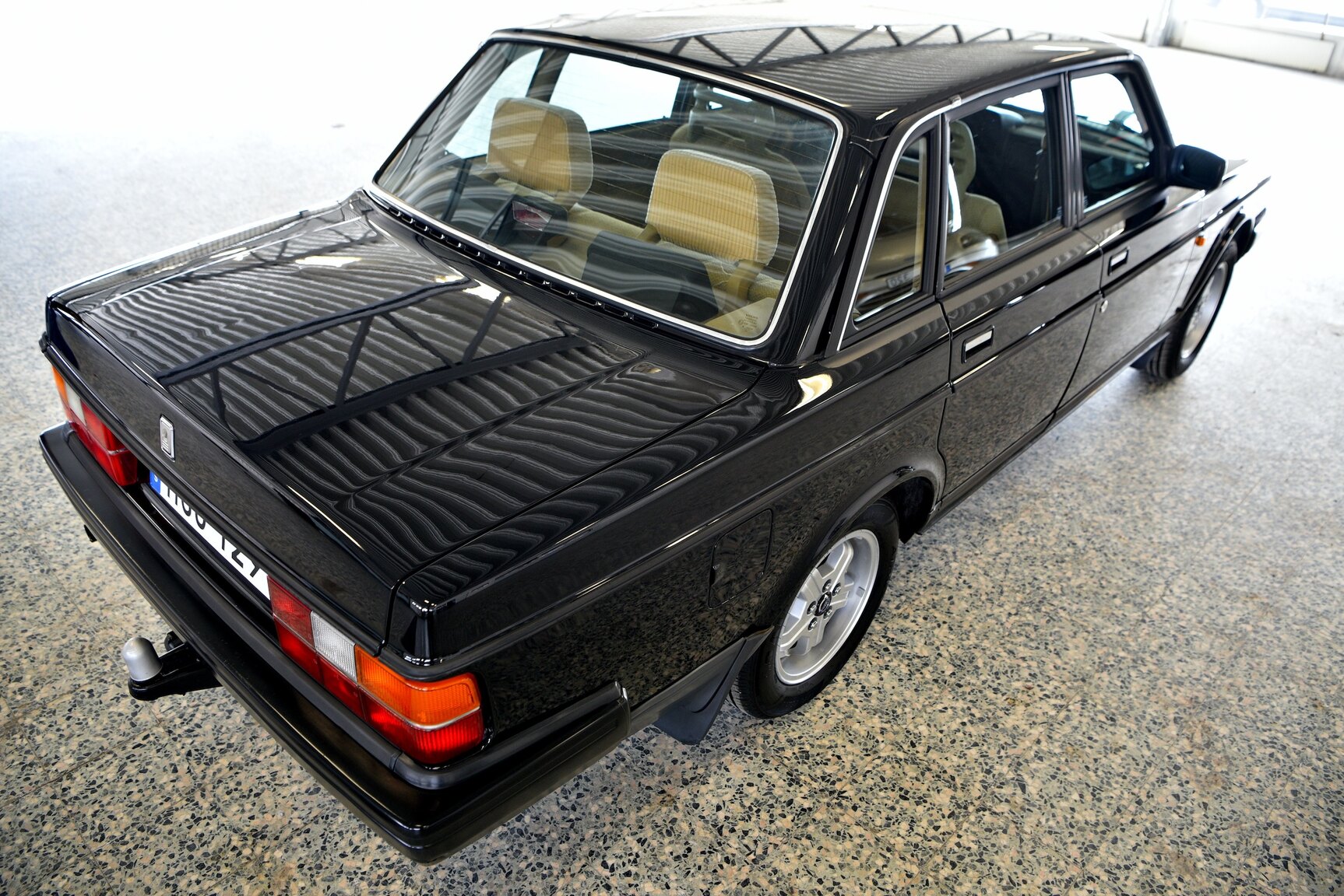 Exteriörbild på 1986 Volvo 240 DL