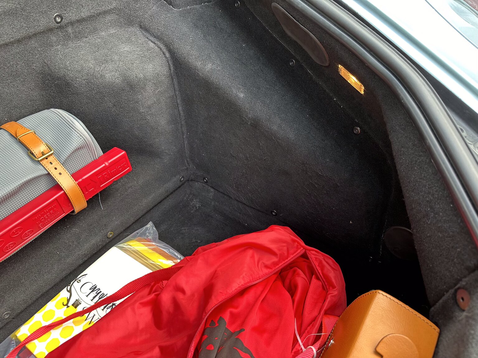 Interior image of 2001 Ferrari 360 Modena V8 Manual (35)