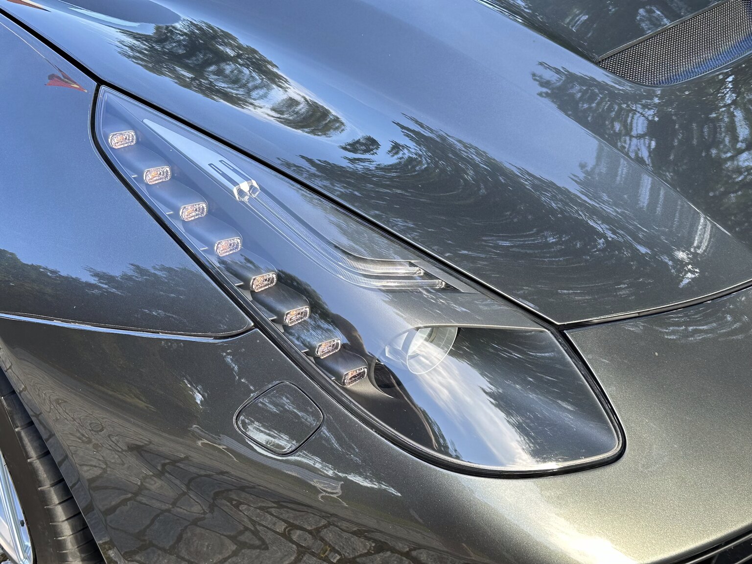 Exterior image of 2013 Ferrari F12 Berlinetta