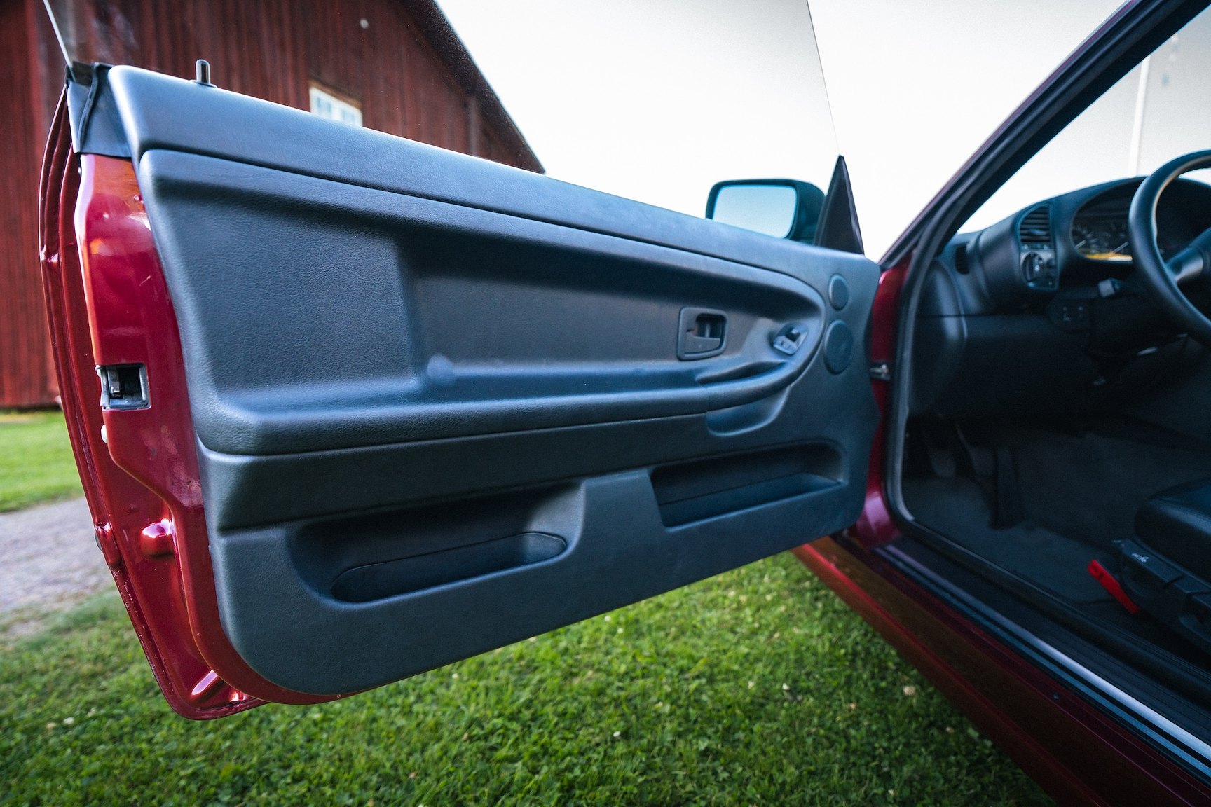Interior image of 1992 BMW 325i Coupé "No Reserve Auction"