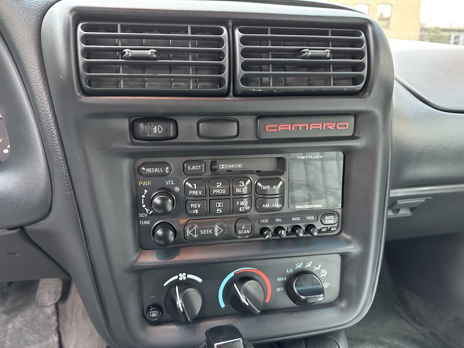 Innenraumfoto von 1997 Chevrolet Camaro Z28 30th Anniversary