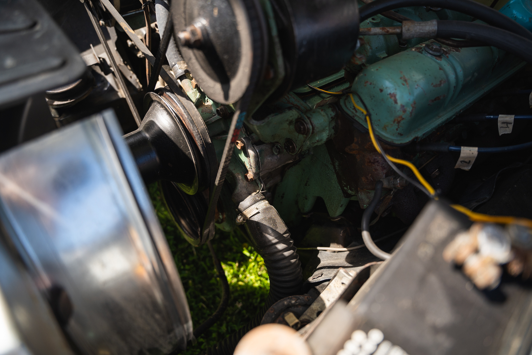 Image of 1961 Buick Electra 225 cab mechanics