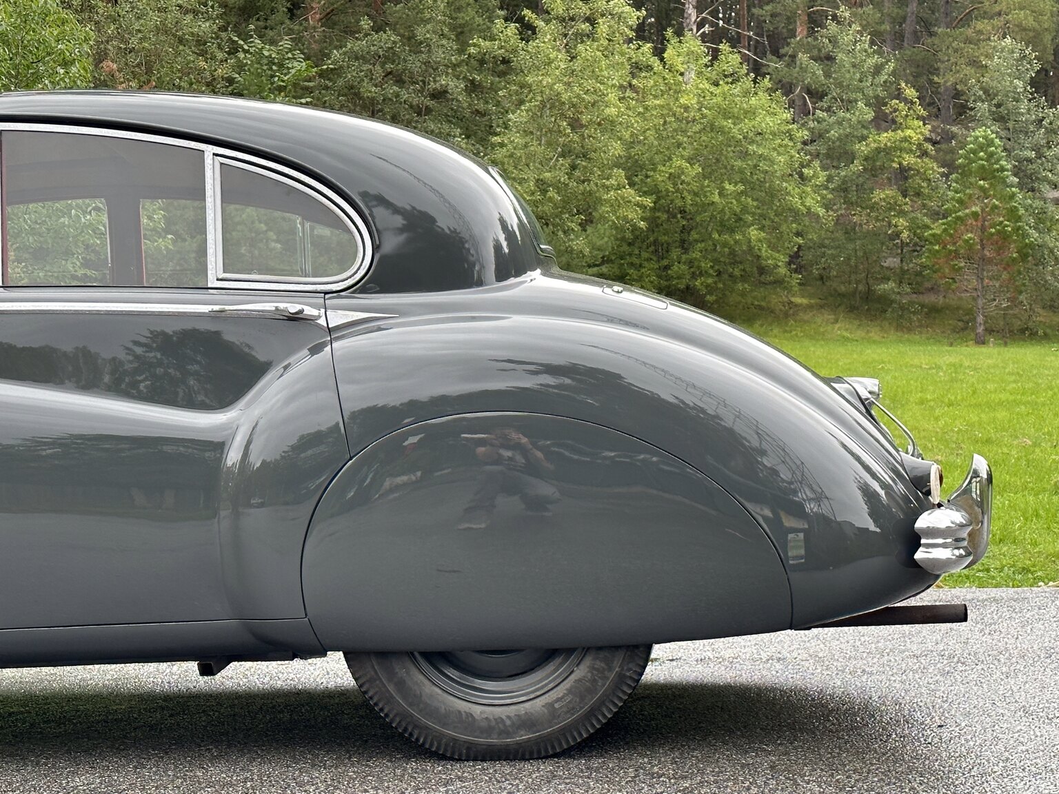 Exteriörbild på 1954 Jaguar Mark VII Saloon