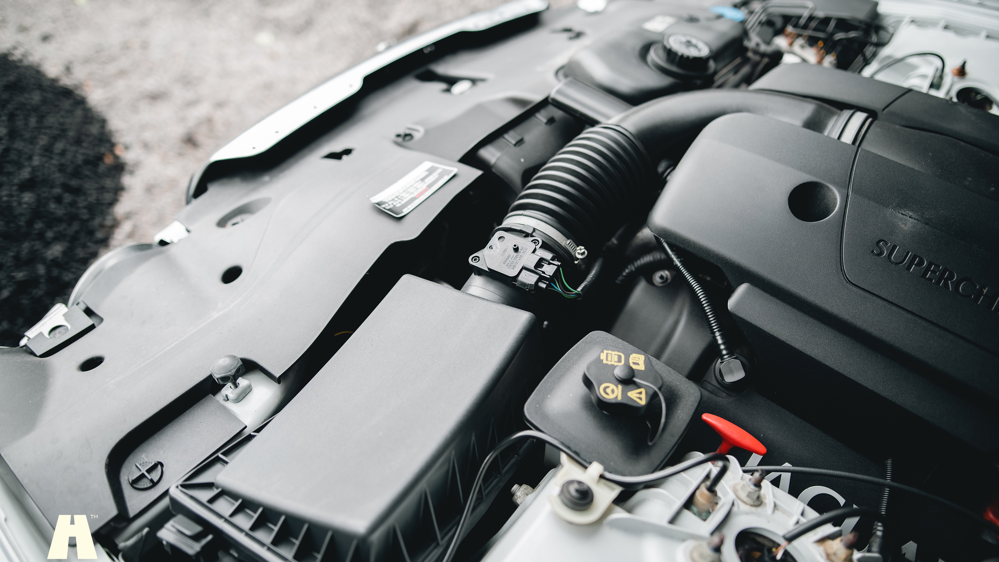 Image of 2003 Jaguar XJ Super V8 mechanics
