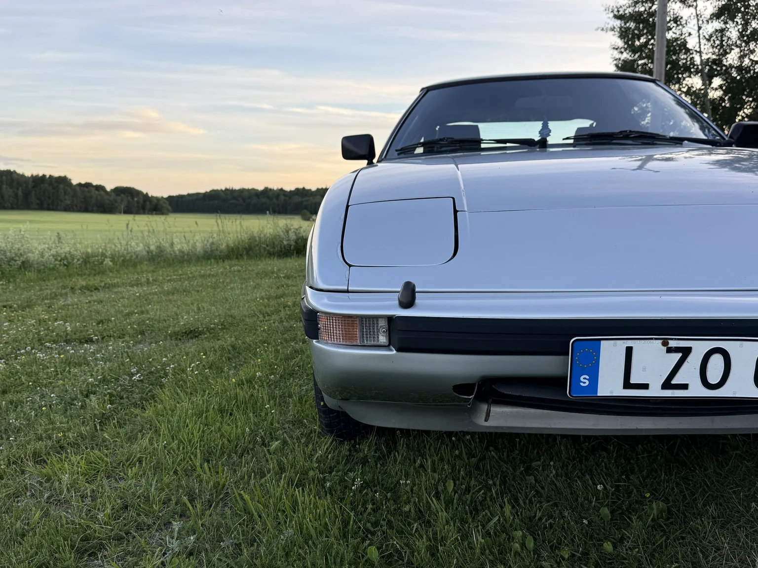 Exteriörbild på 1983 Mazda RX-7 (24)