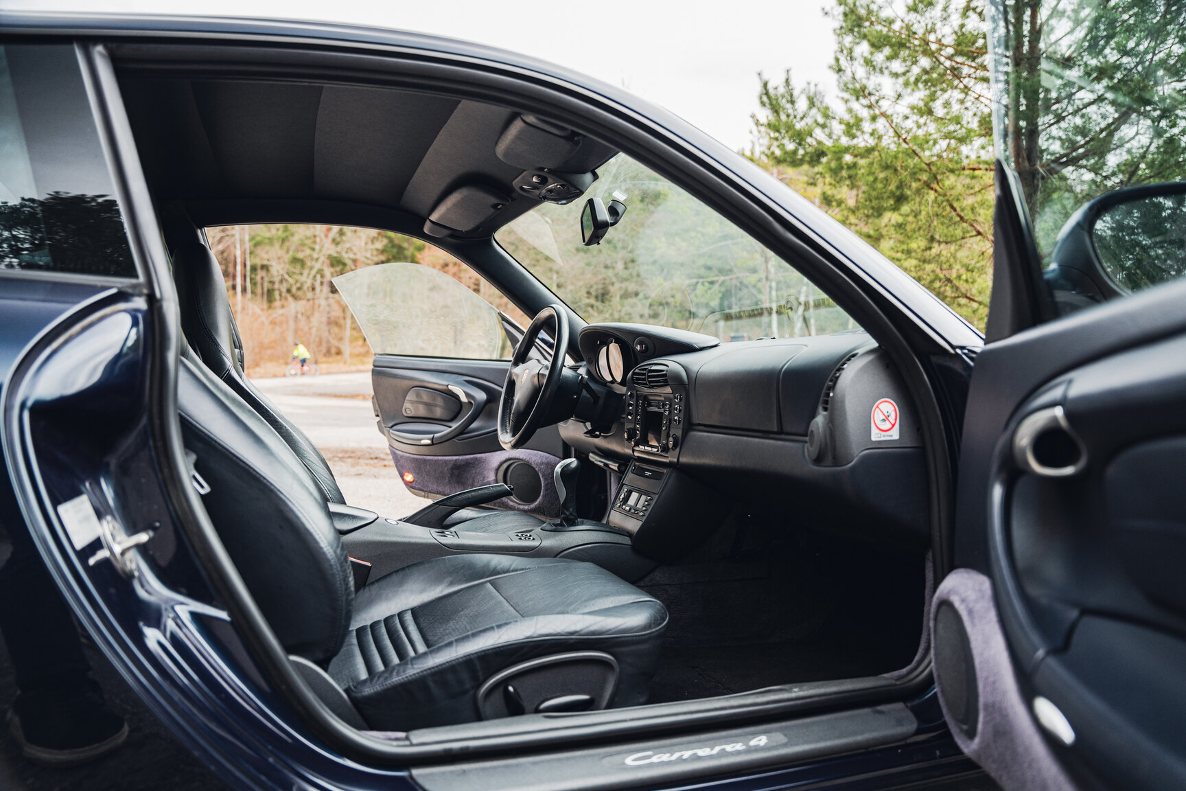 Interior image of 1999 Porsche 911 Carrera 4
