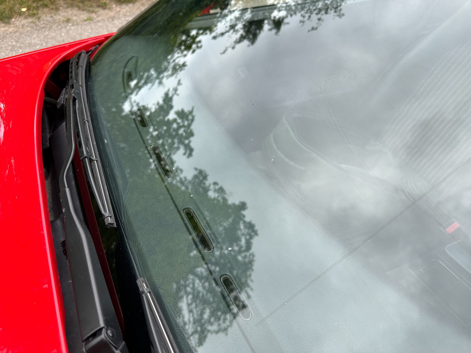Exterior image of 1988 Porsche 944