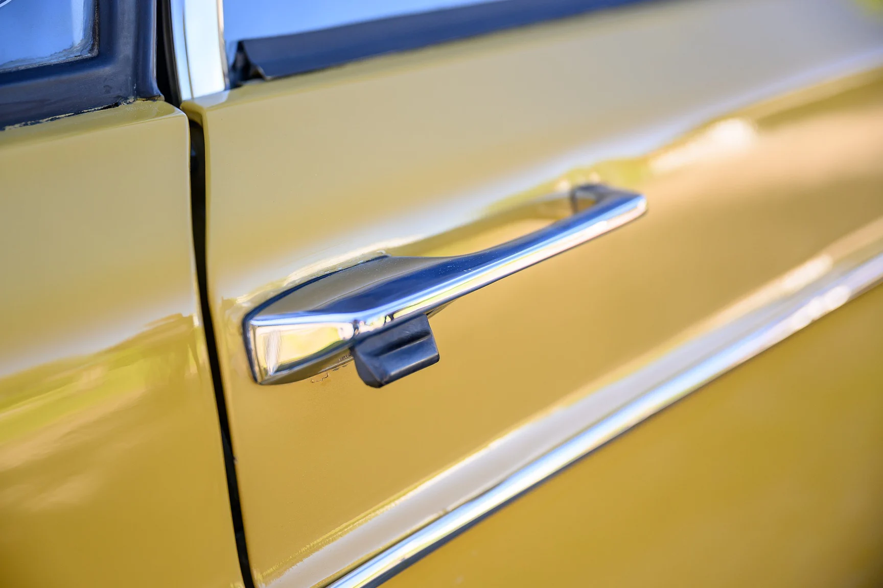 Exterior image of 1971 Volvo 144 2.0 Automatic (71)