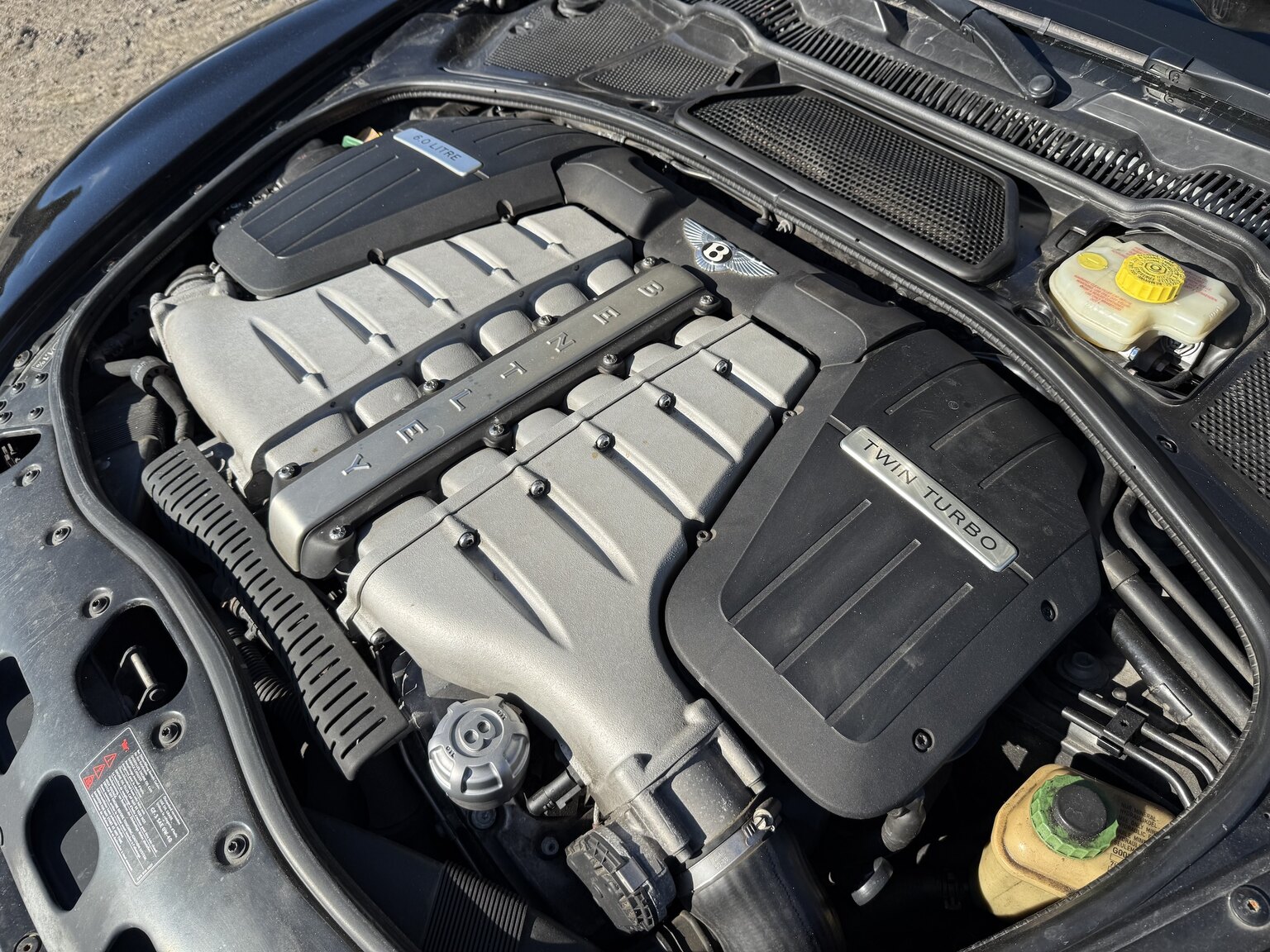 Image of 2005 Bentley Flying Spur mechanics