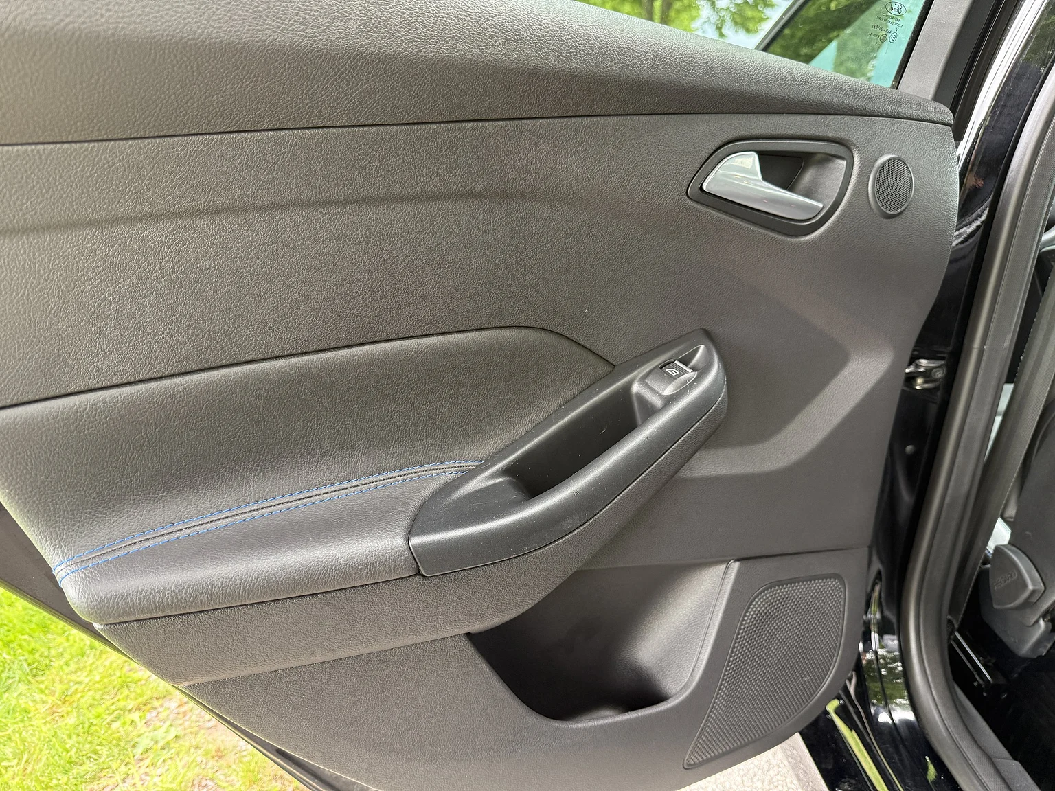 Innenraumfoto von 2016 Ford Focus RS (29)