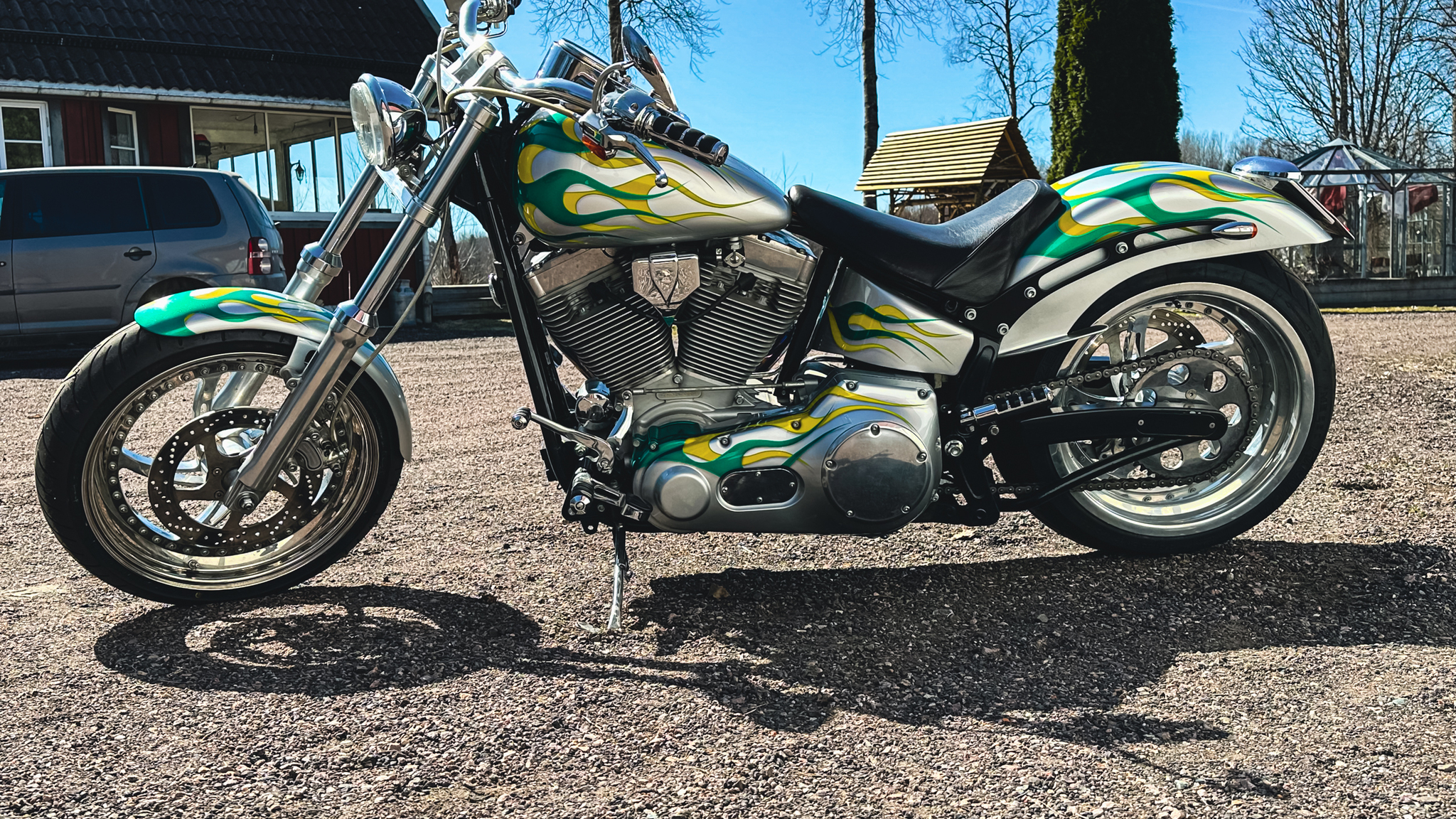 Exteriörbild på 2000 Harley-Davidson FXST Custom