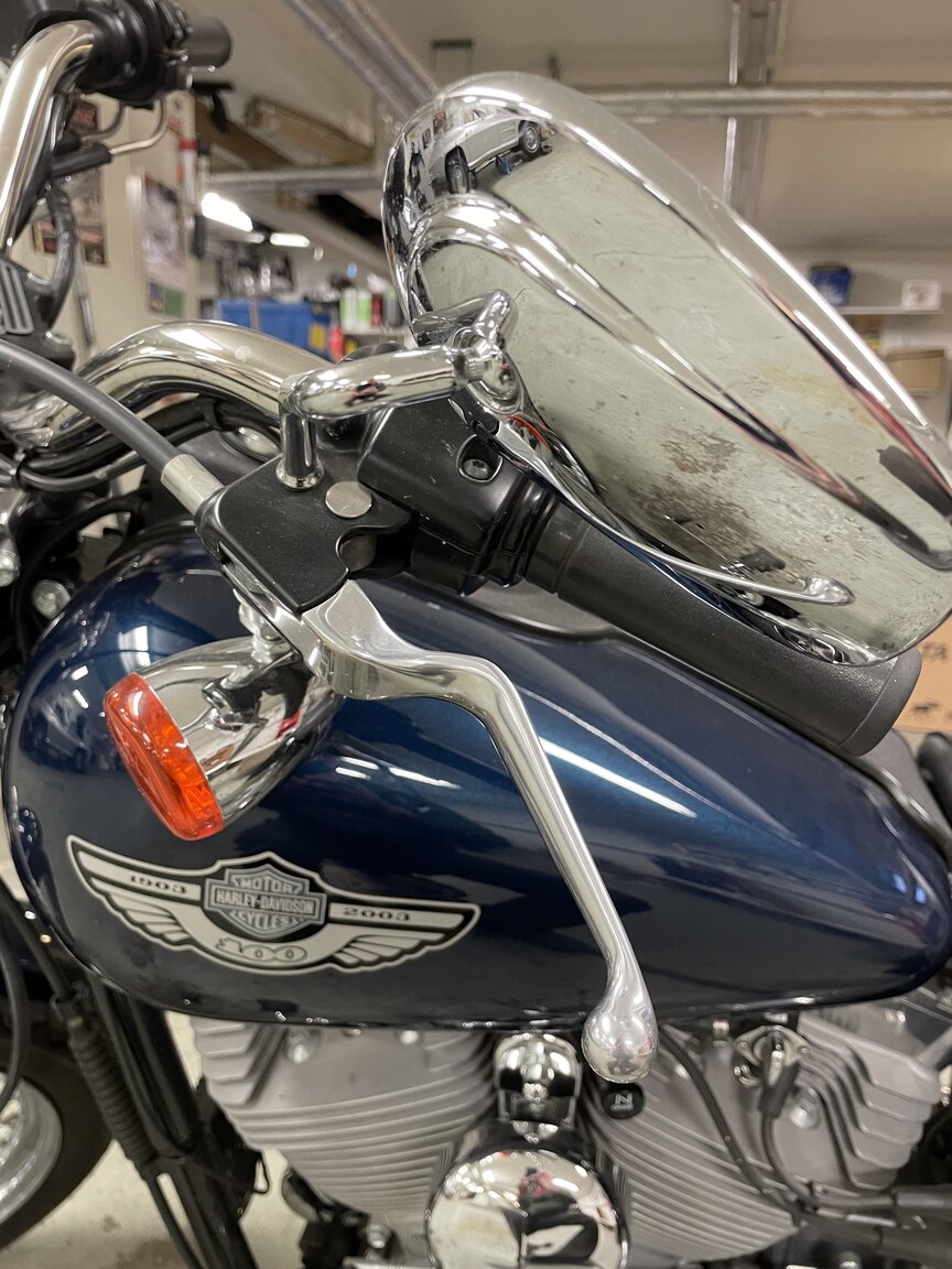 Exterior image of 2003 Harley-Davidson FXD Dyna Super Glide 1.4