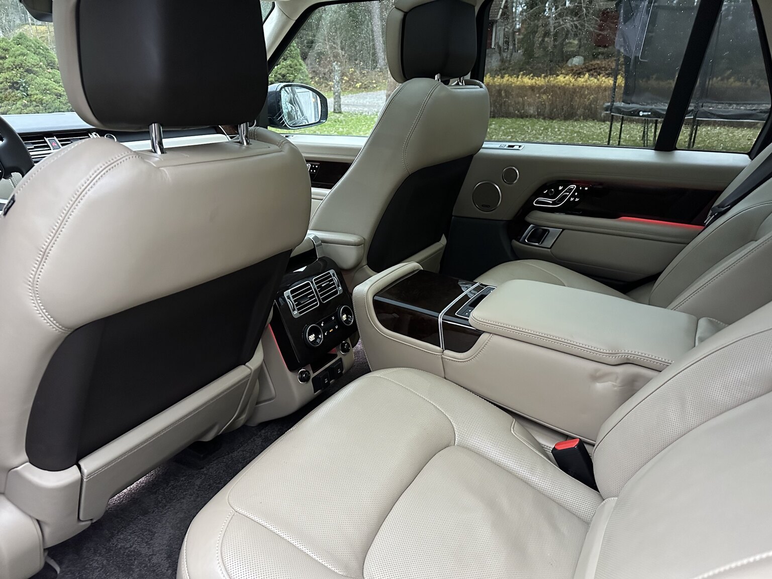 Interiörbild 2019 Range Rover Vouge Autobiography SDV8