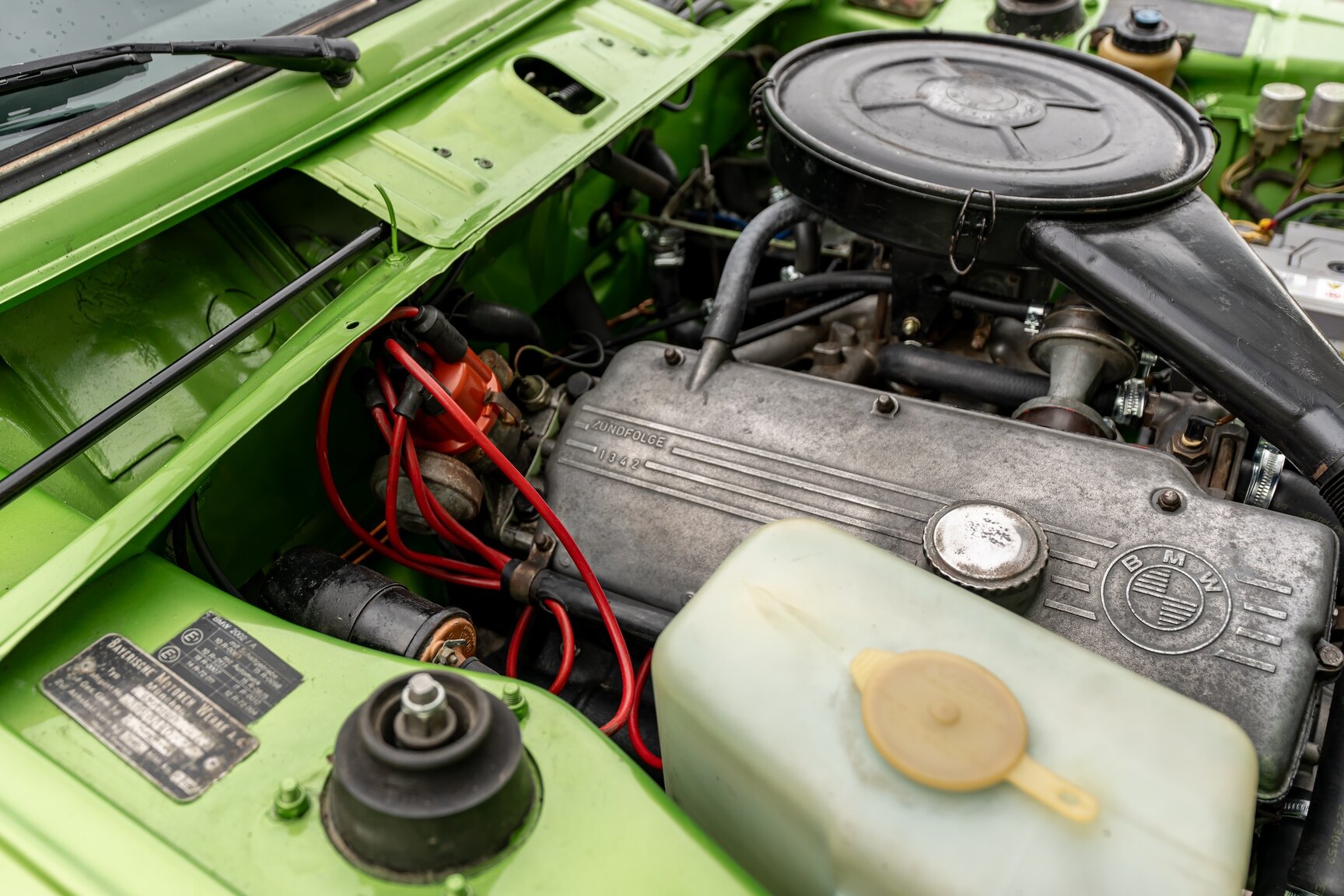 Image of 1975 BMW 2002 mechanics