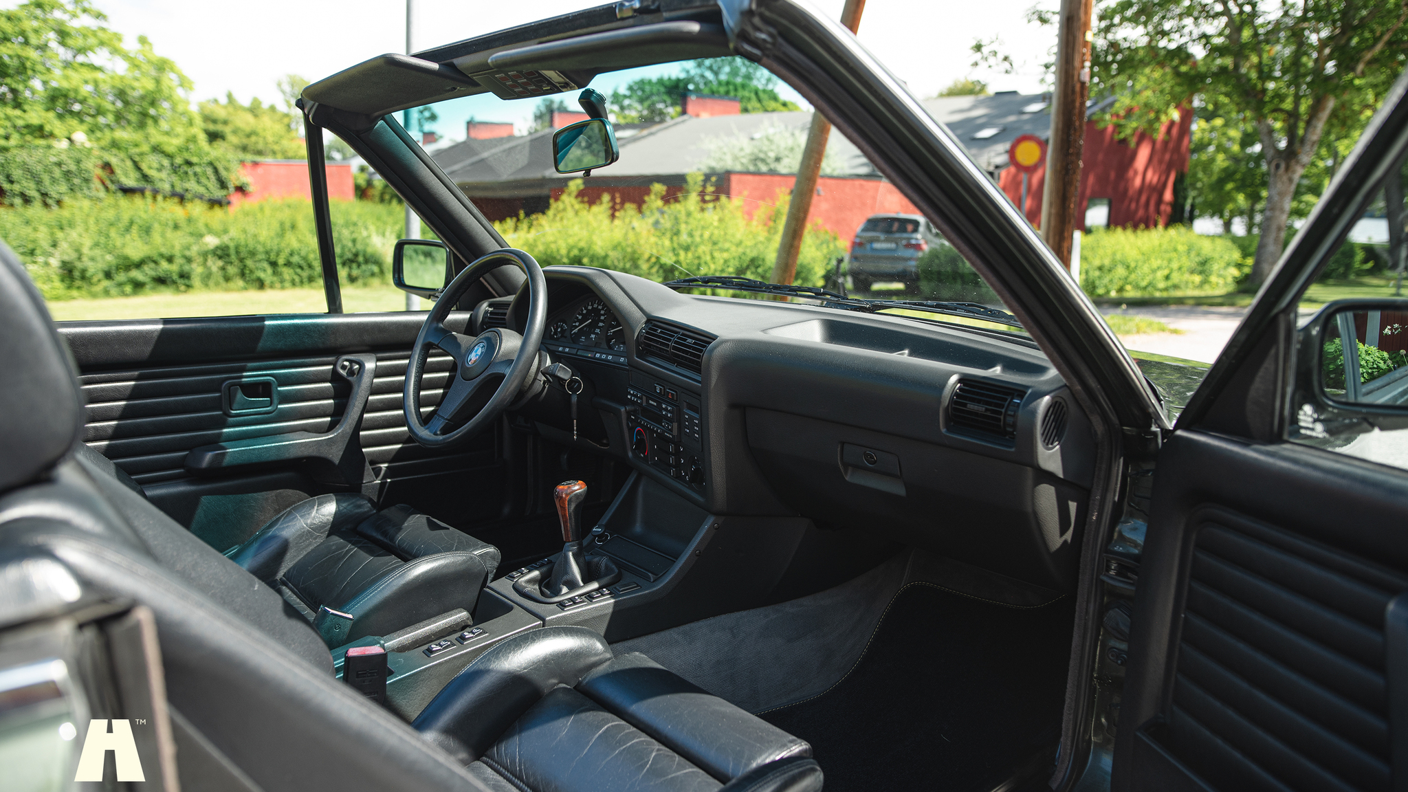 Interiörbild 1990 BMW 320i Cabrio