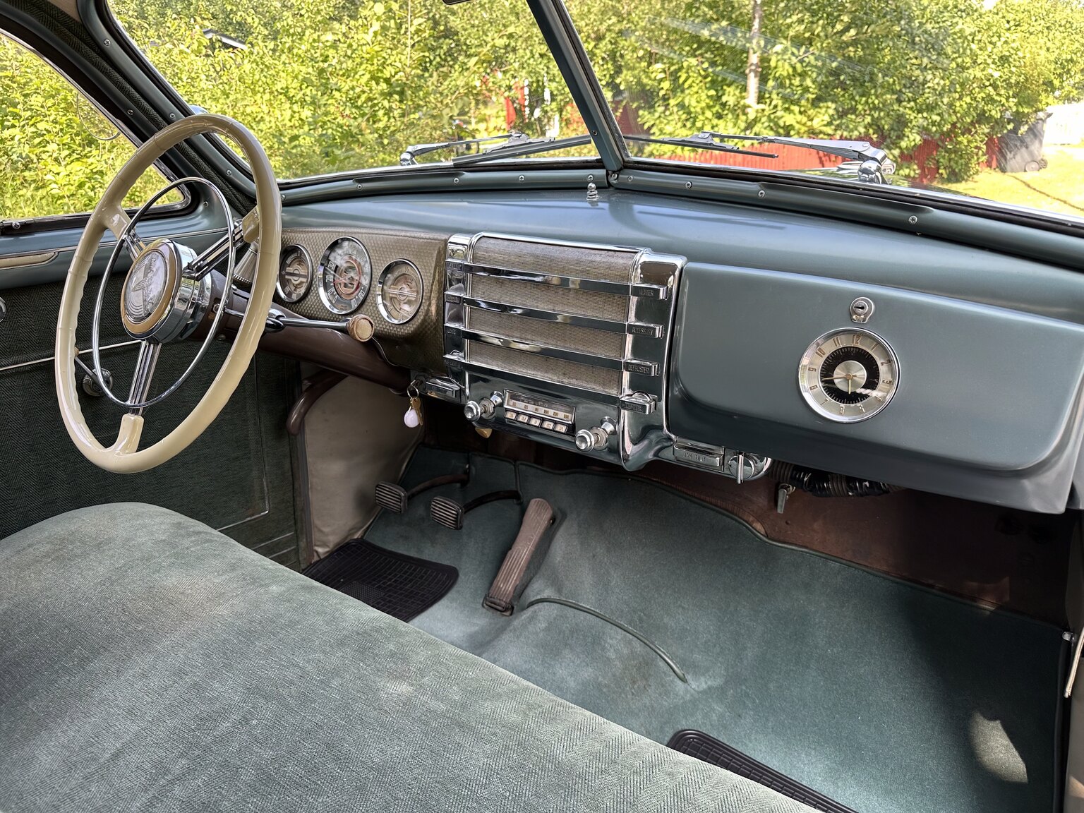 Interior image of Buick Sedan Special 8