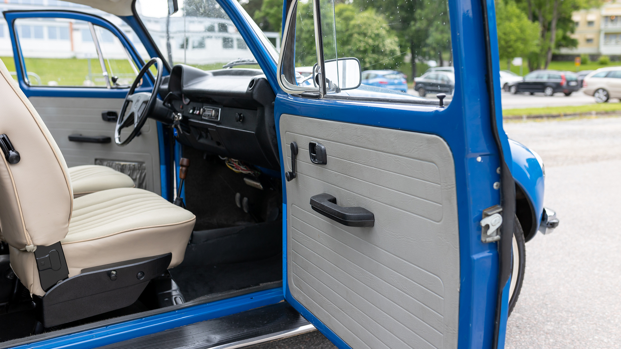 Innenraumfoto von 1973 Volkswagen Beetle 1303S 1600 (4)