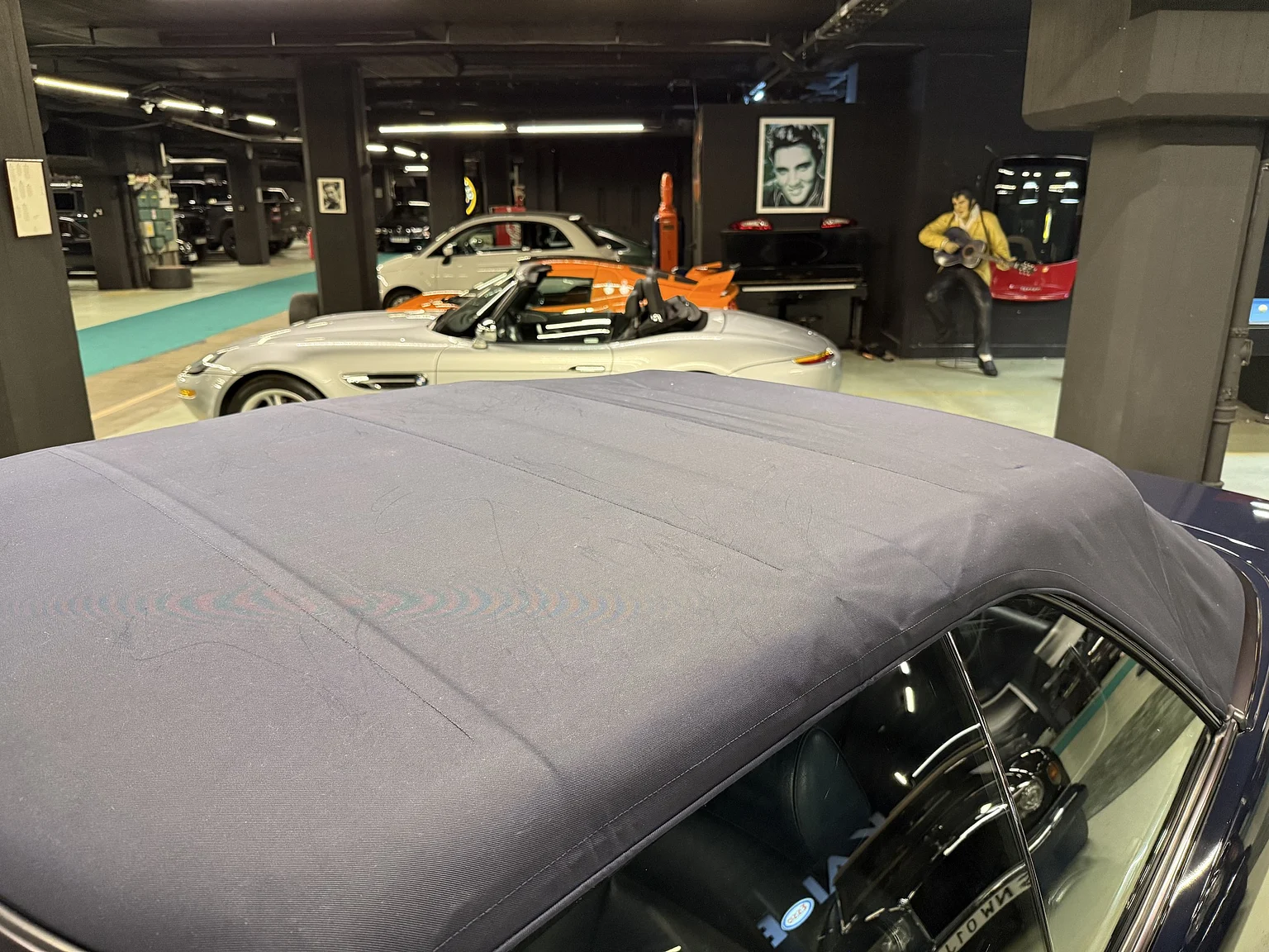 Exteriörbild på 1993 Mercedes-Benz 300 CE-24 Cabriolet (15)