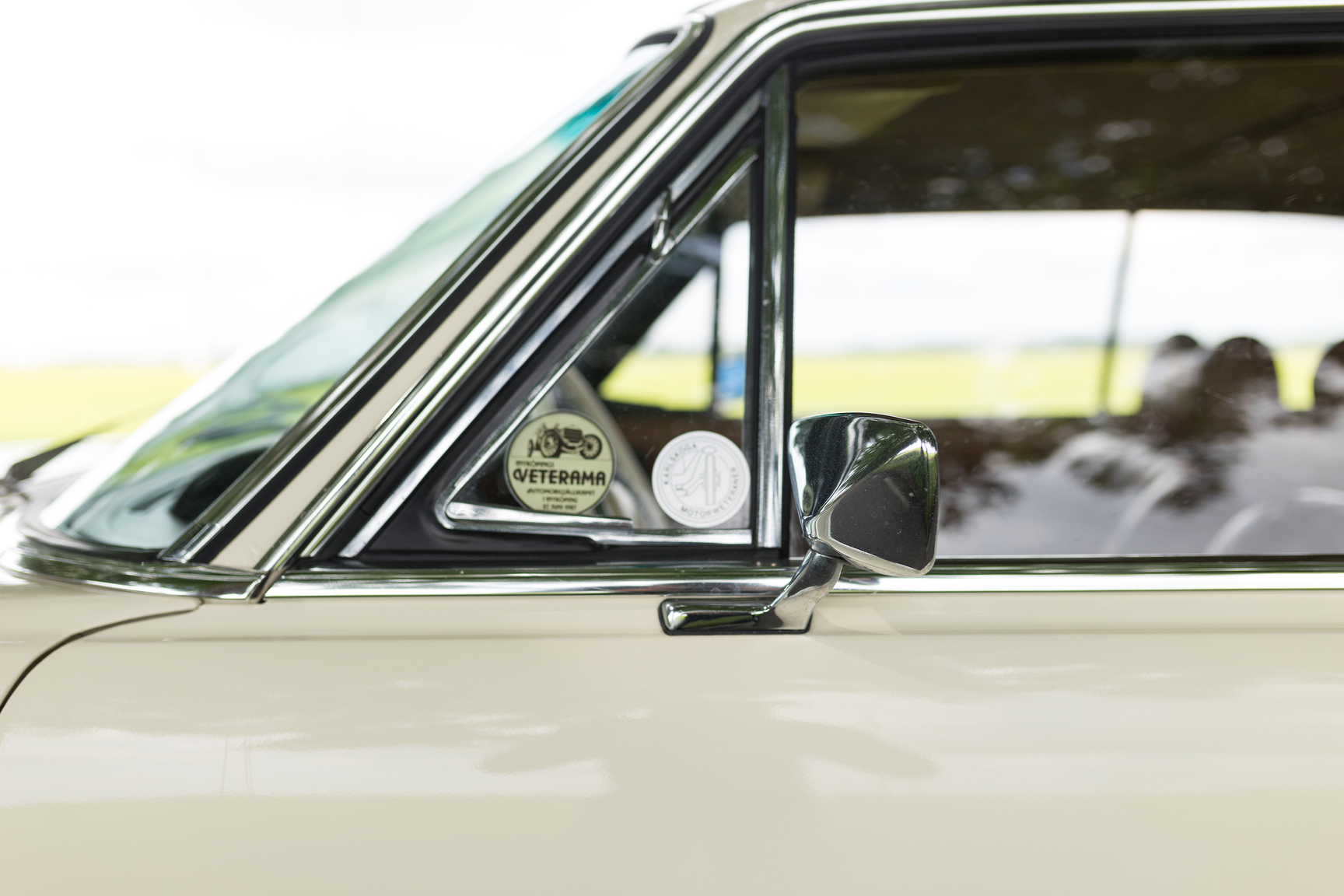 Exteriörbild på 1971 Mercedes 250 C