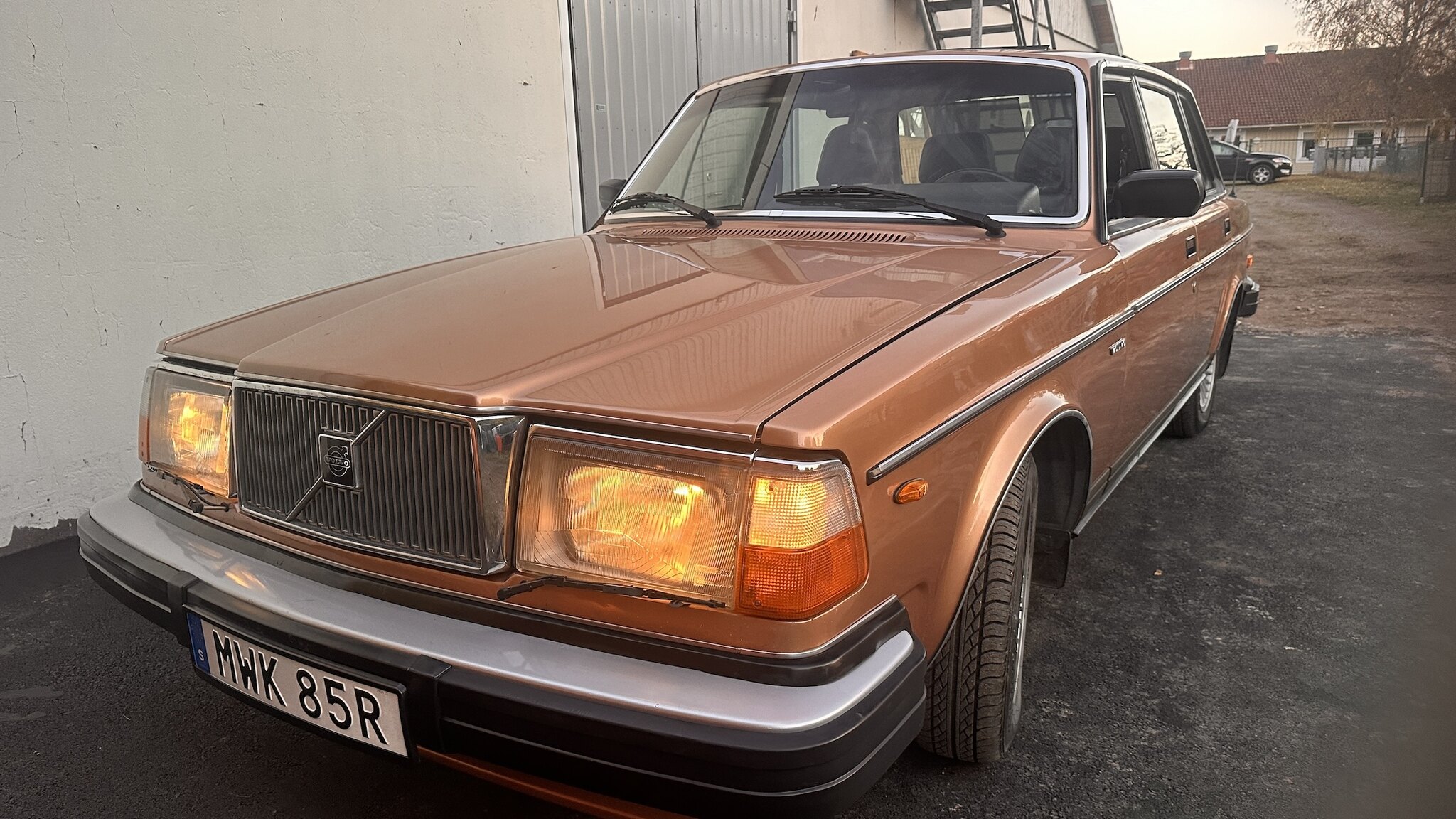 Exteriörbild på 1981 Volvo 244 GLE D6