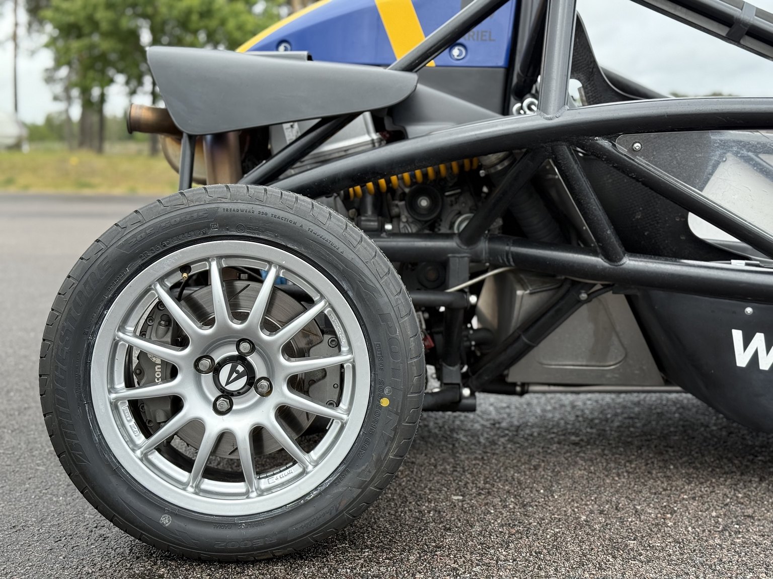 Exterior image of 2016 Ariel Atom 3.5 Cup