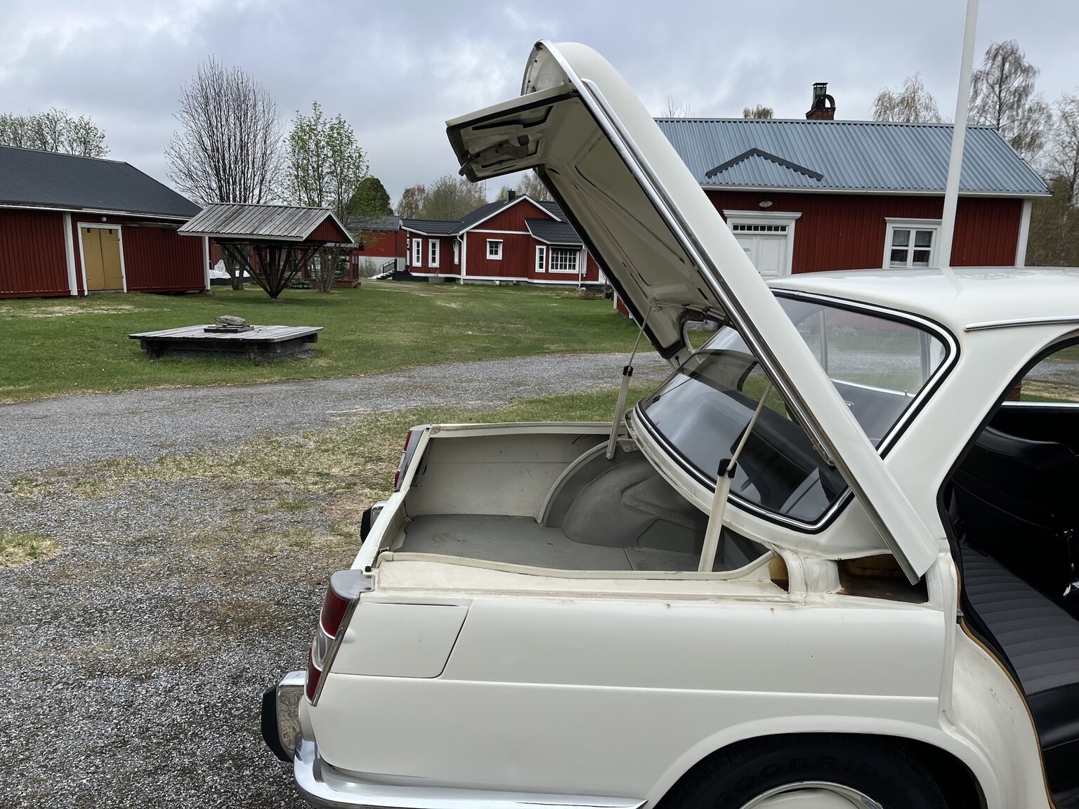 Interior image of 1965 BMW 1800