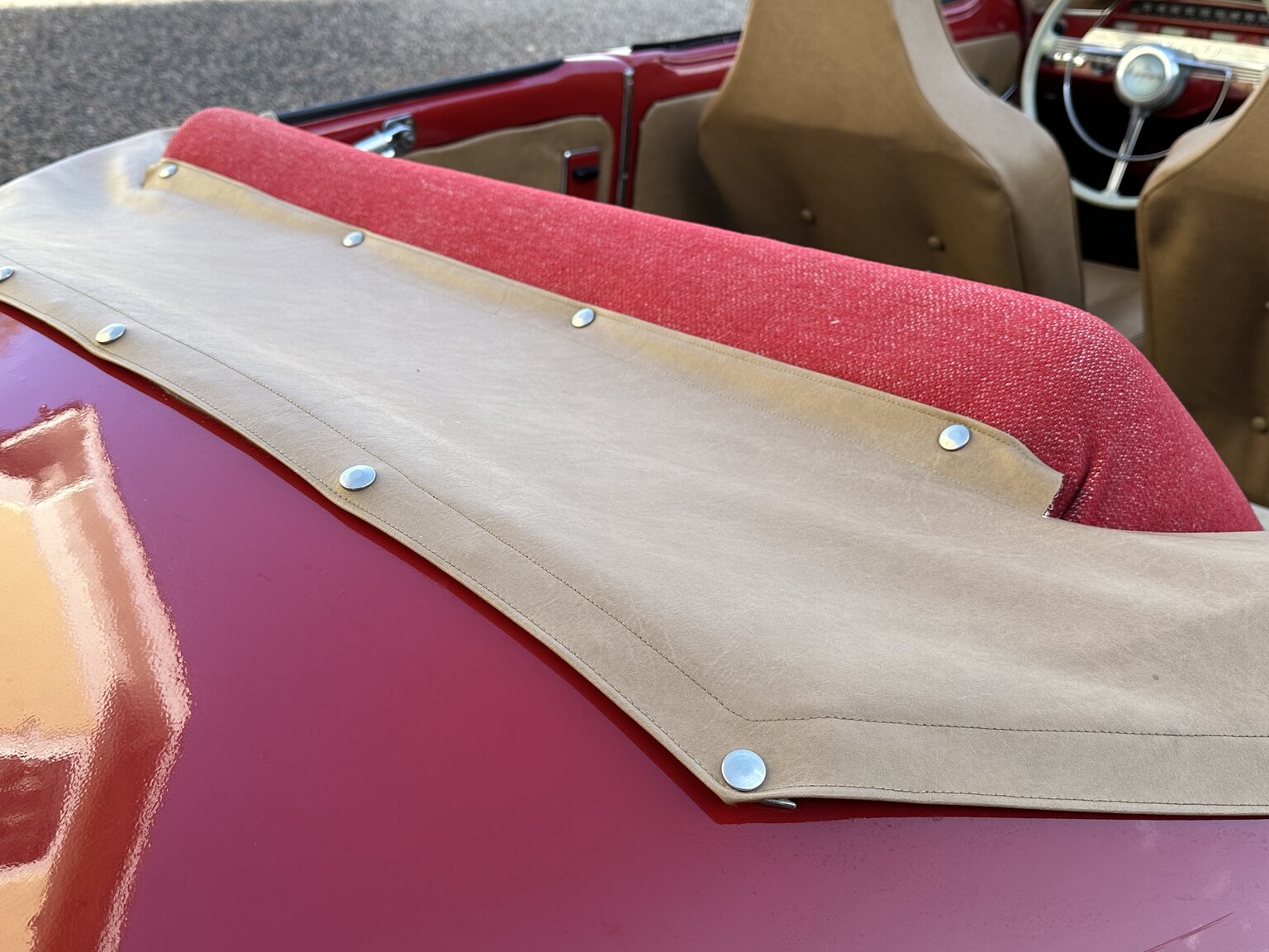 Exteriörbild på 1965 Volvo PV Cabriolet
