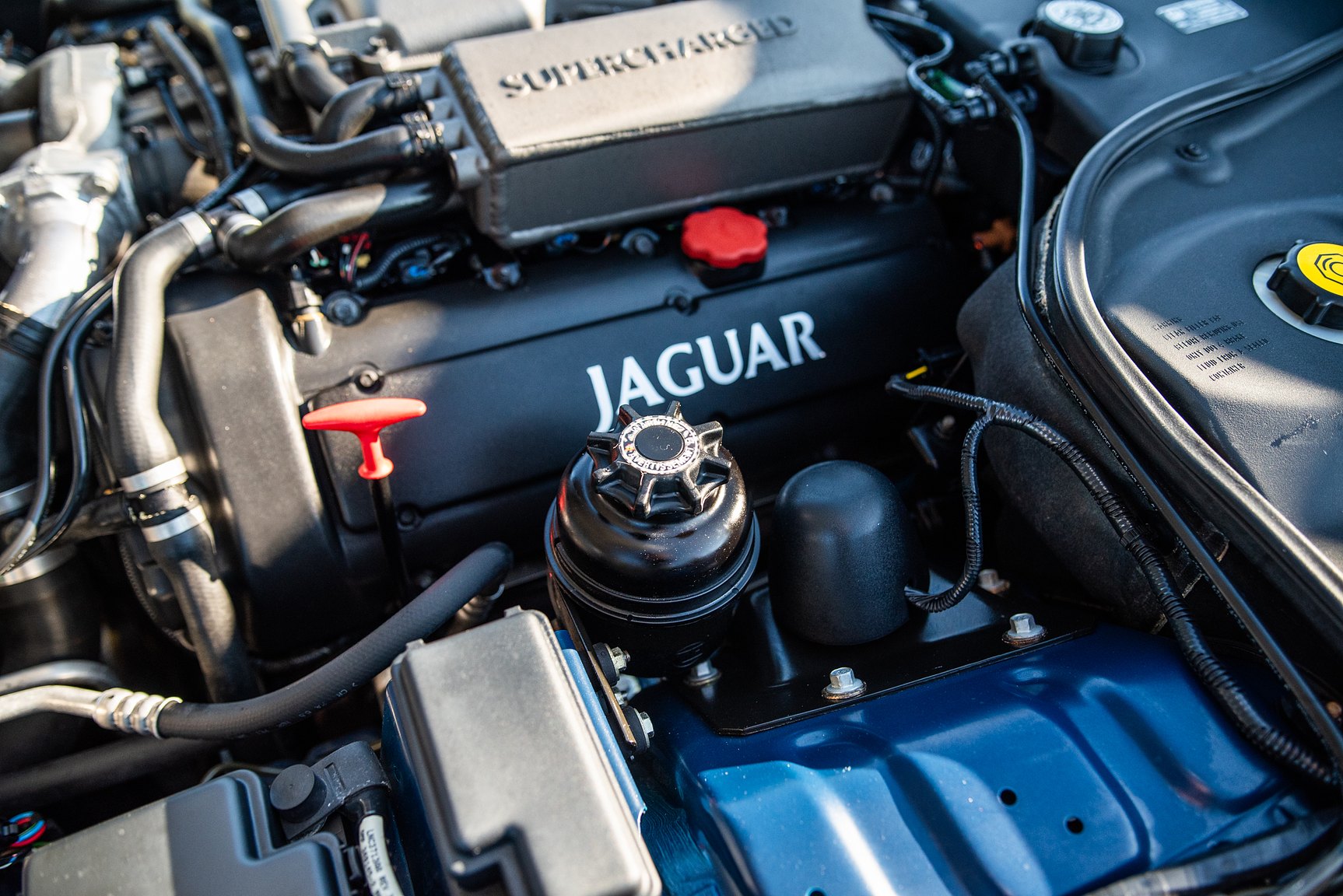 Image of 2001 Jaguar XJR mechanics
