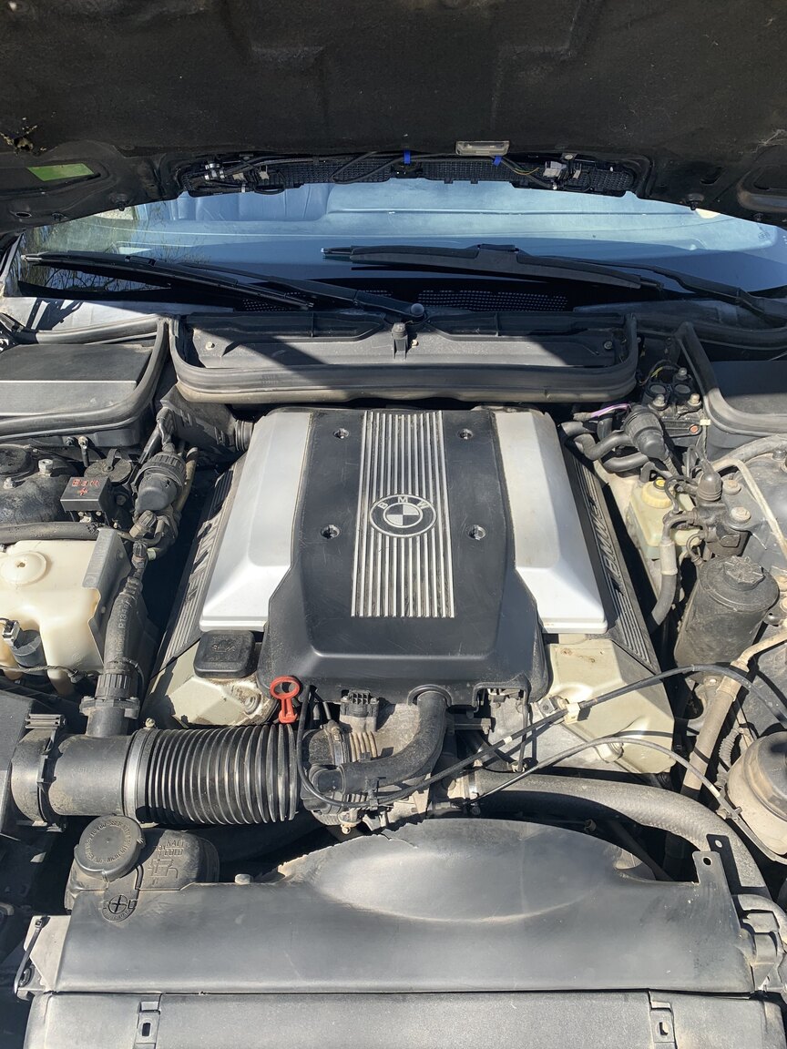 Image of 1995 BMW 840i mechanics (3)