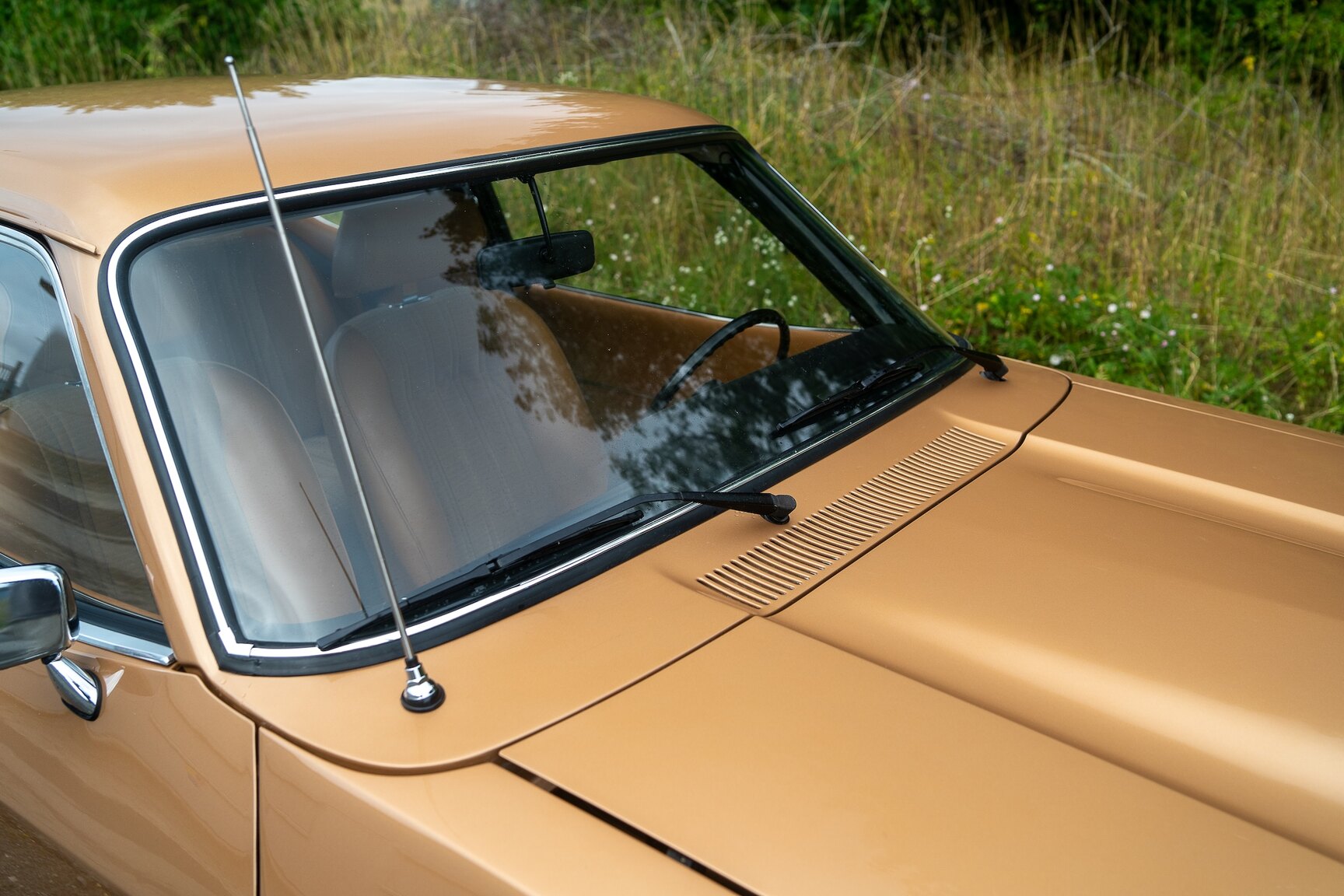 Exterior image of 1975 Ford Capri 1600