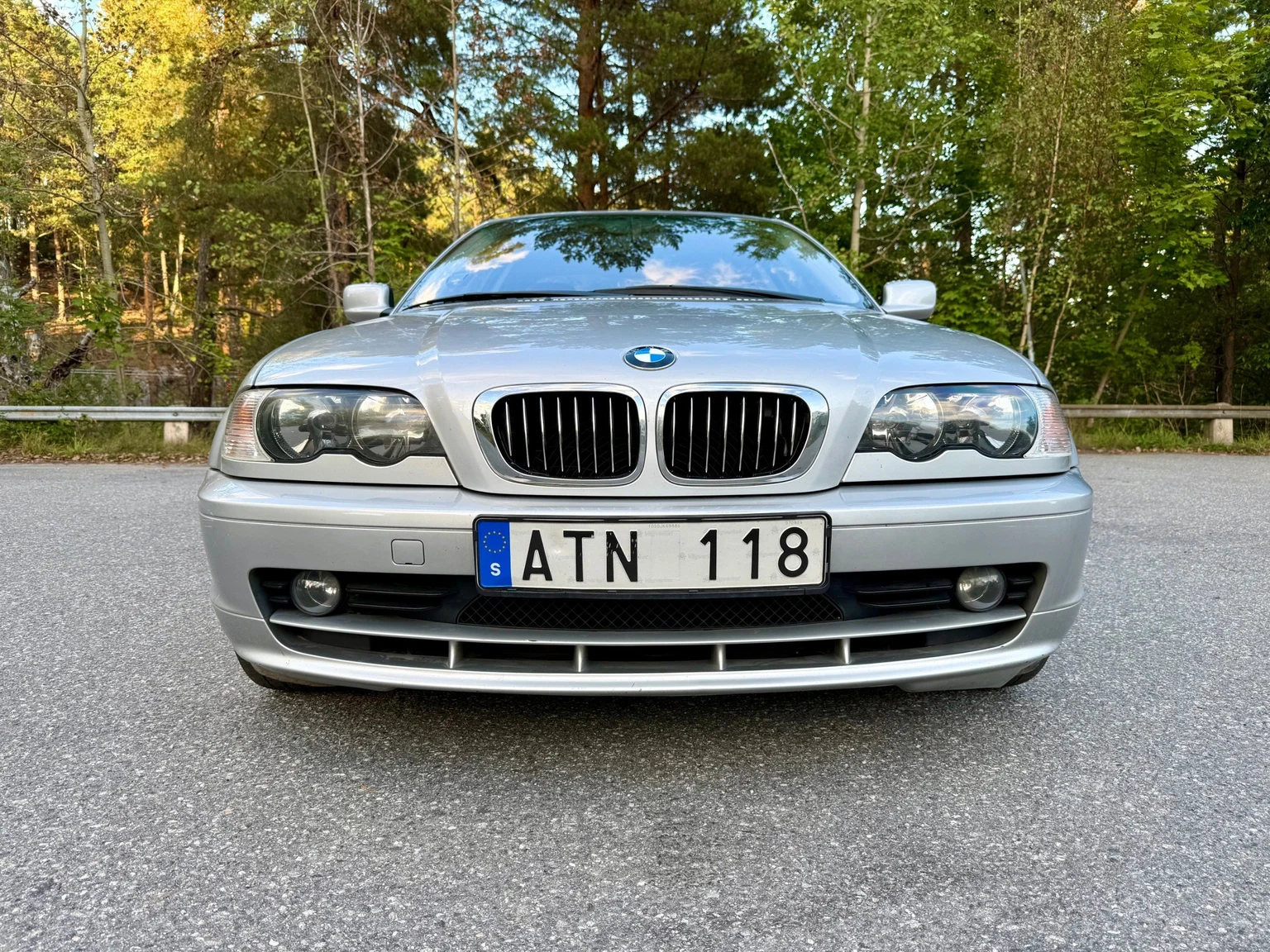 Exterior image of 2000 BMW 328Ci Coupé (2)