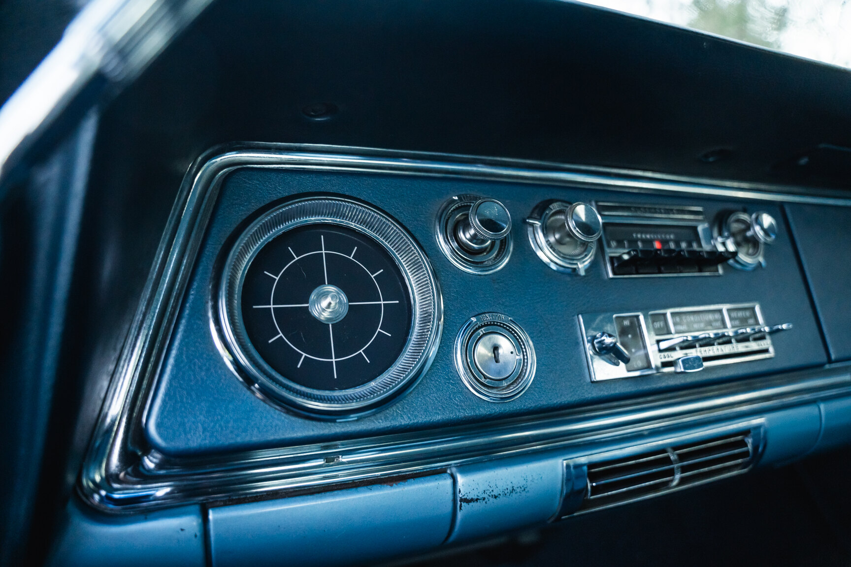 Interiörbild 1966 Oldsmobile Dynamic 88 Celebrity (30)